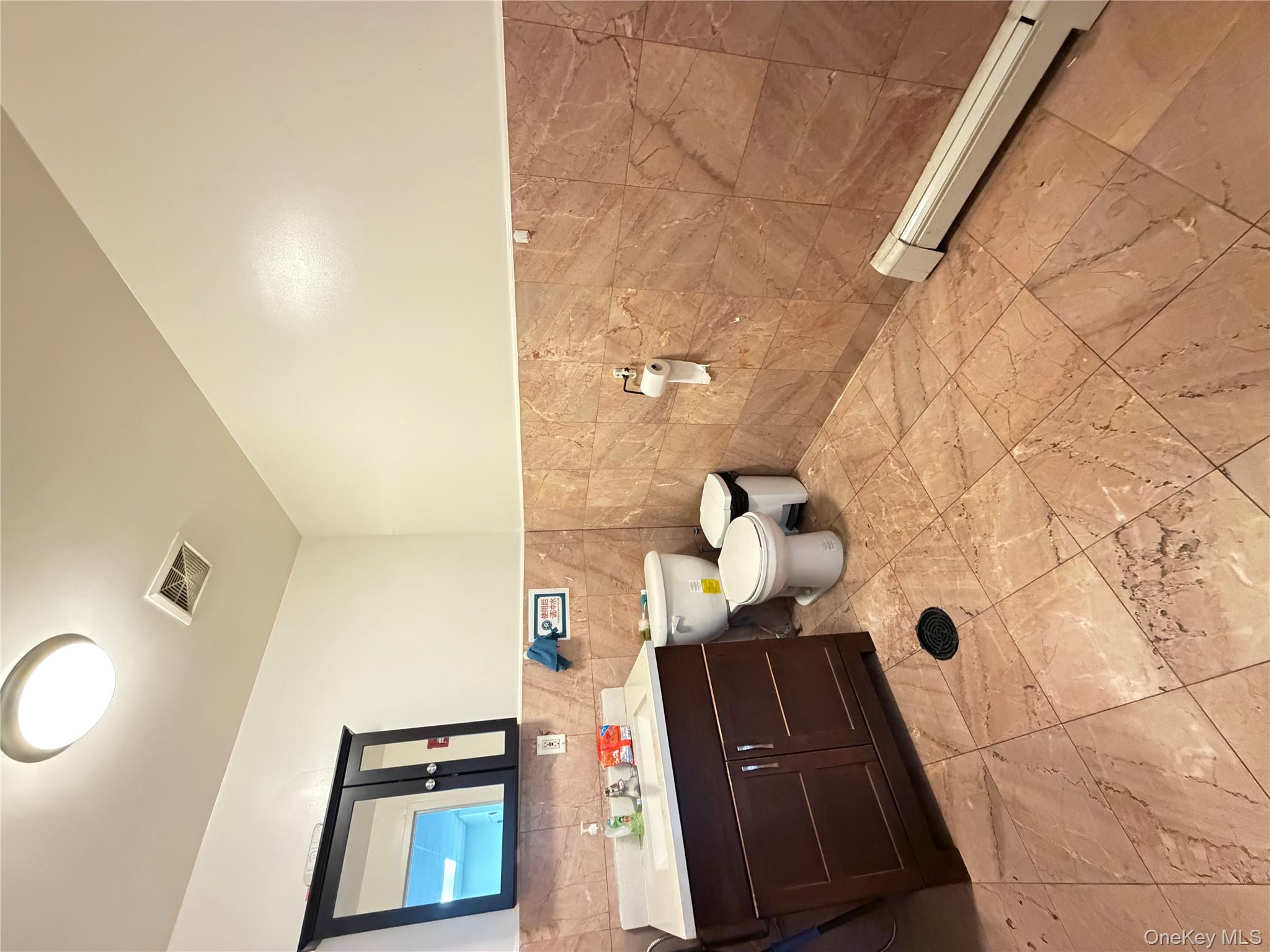 #8 photo, 135-11 40th Road, Flushing , NY 11354