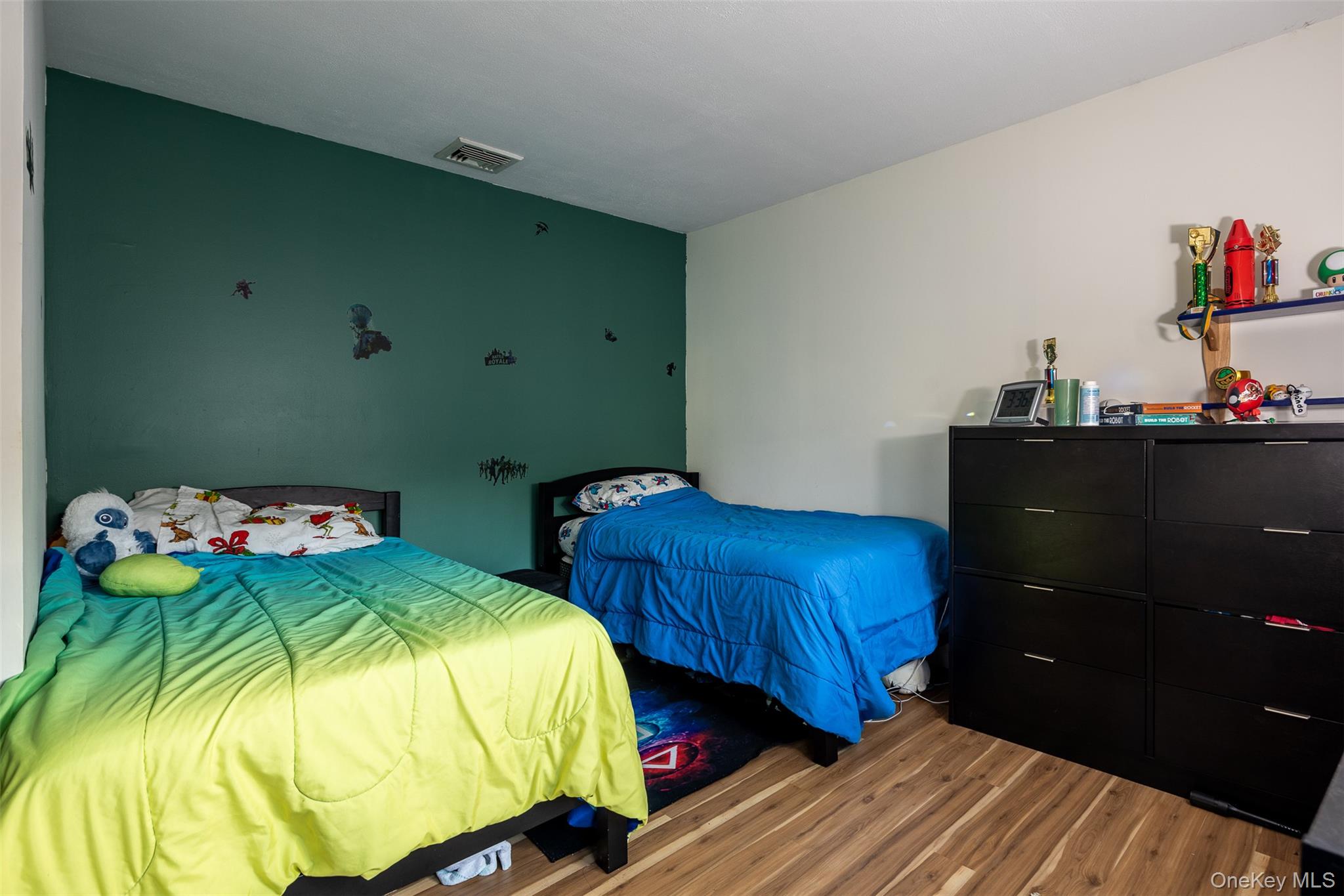 #11 photo, 205 Haddon Hollow Court, Middle Island , NY 11953