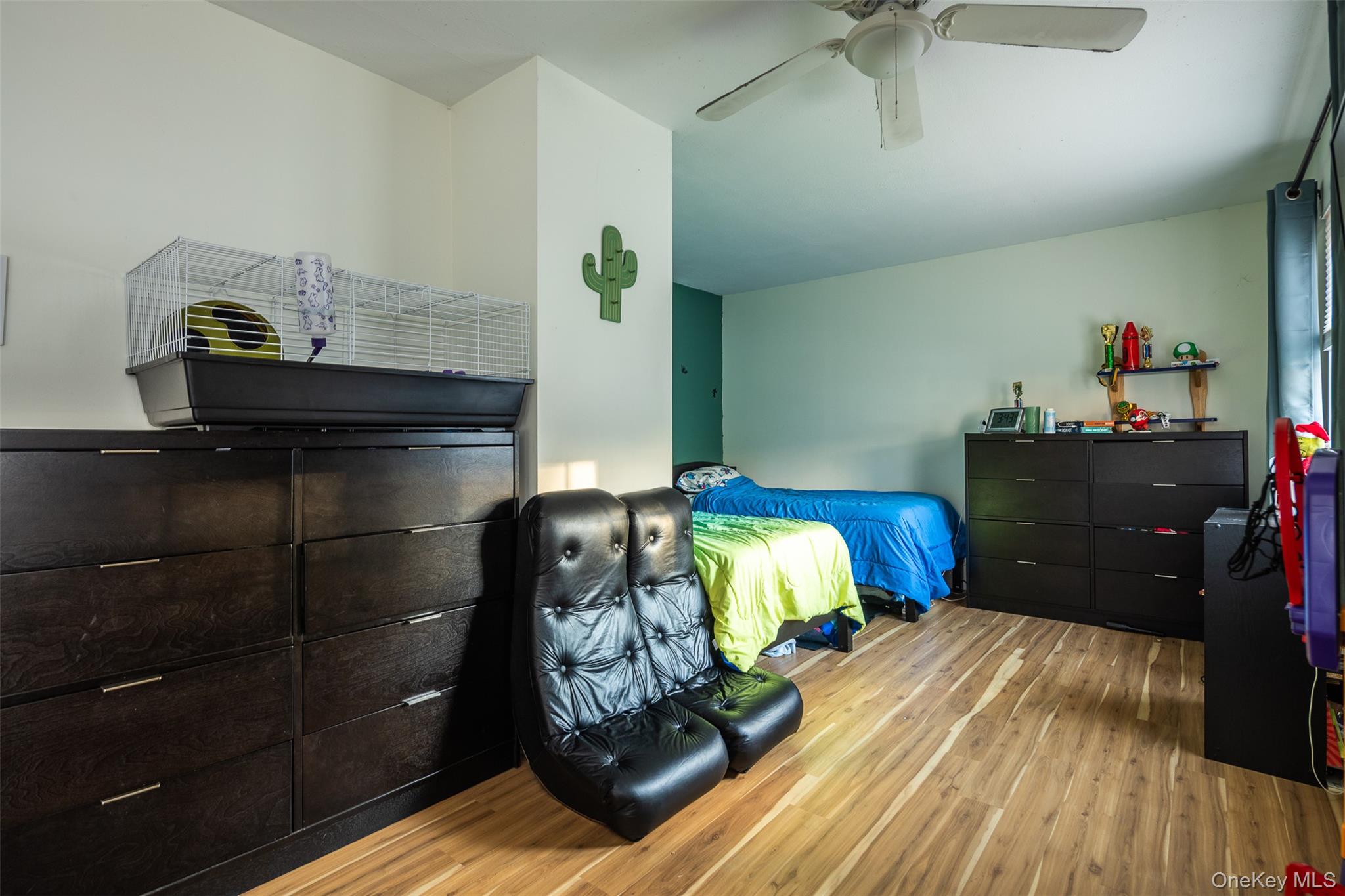 #16 photo, 205 Haddon Hollow Court, Middle Island , NY 11953