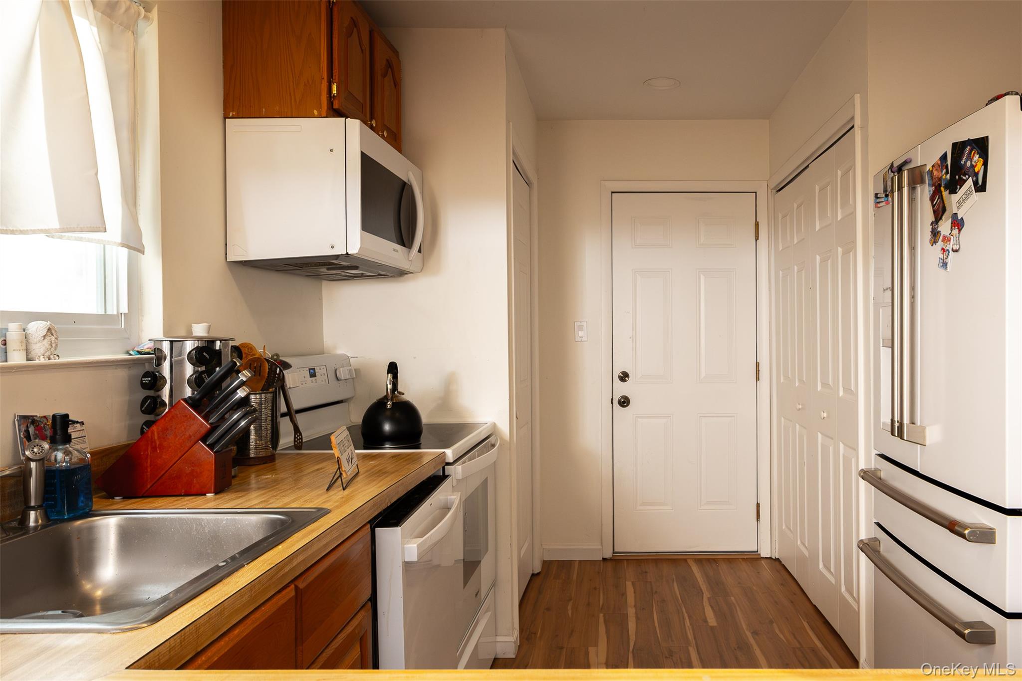 #5 photo, 205 Haddon Hollow Court, Middle Island , NY 11953