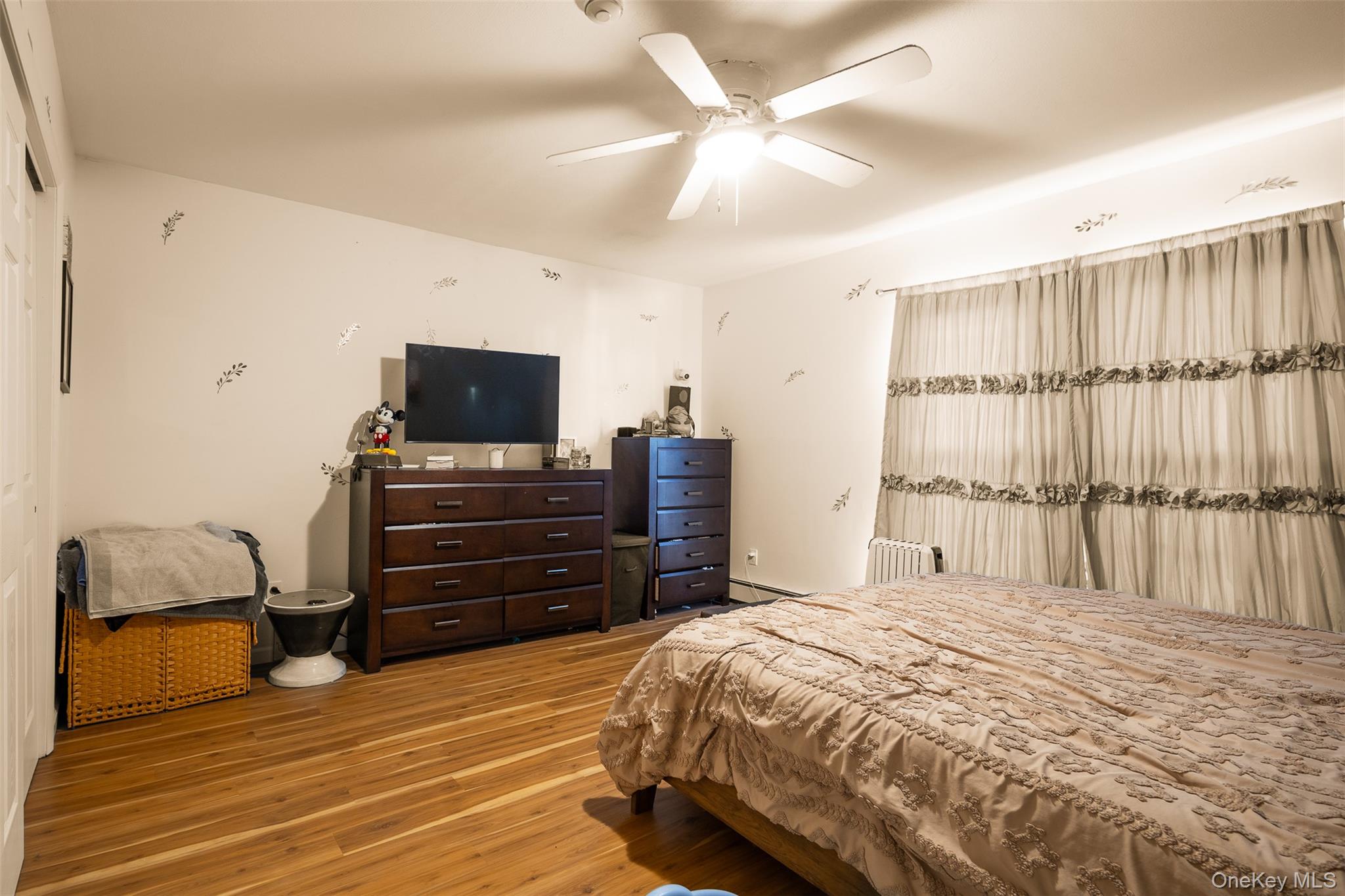 #8 photo, 205 Haddon Hollow Court, Middle Island , NY 11953