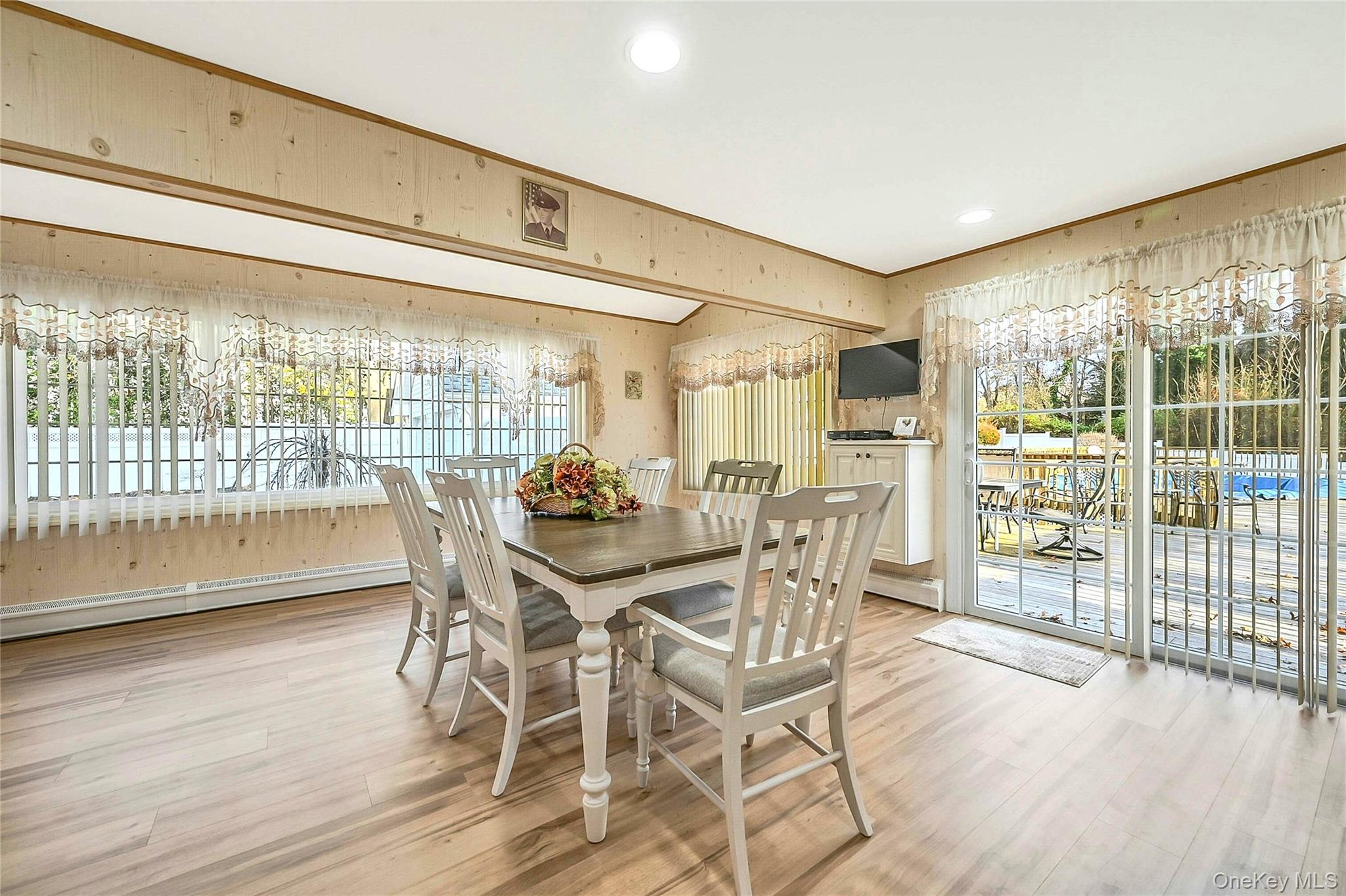 #6 photo, 15 Shore Road, Mount Sinai , NY 11766