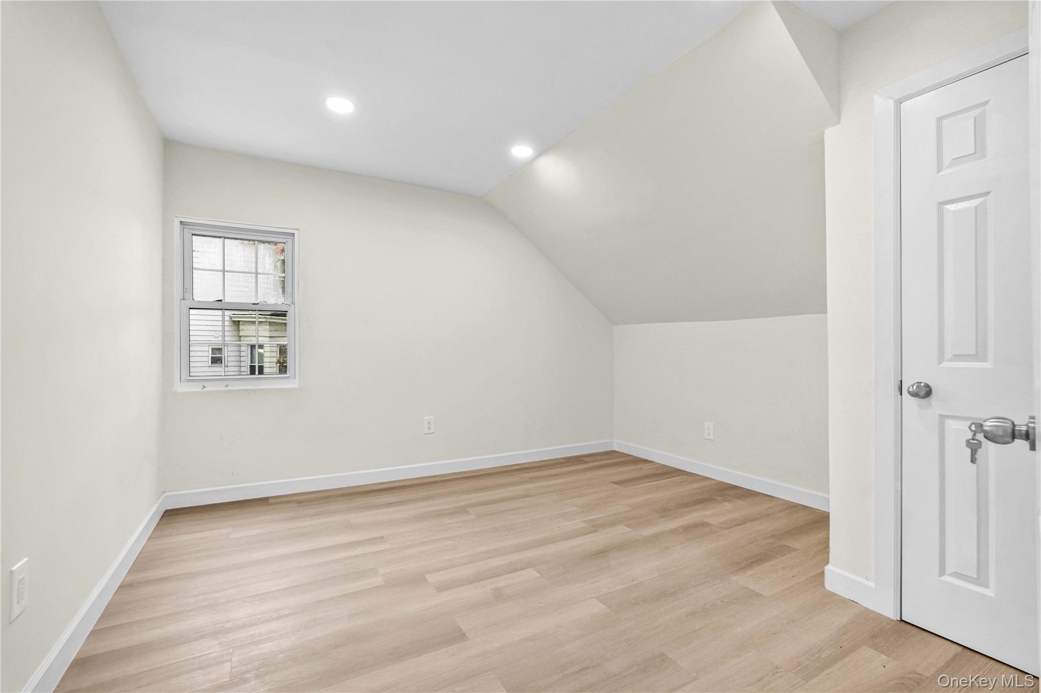 #13 photo, 27 Dell Avenue, Mount Vernon , NY 10553