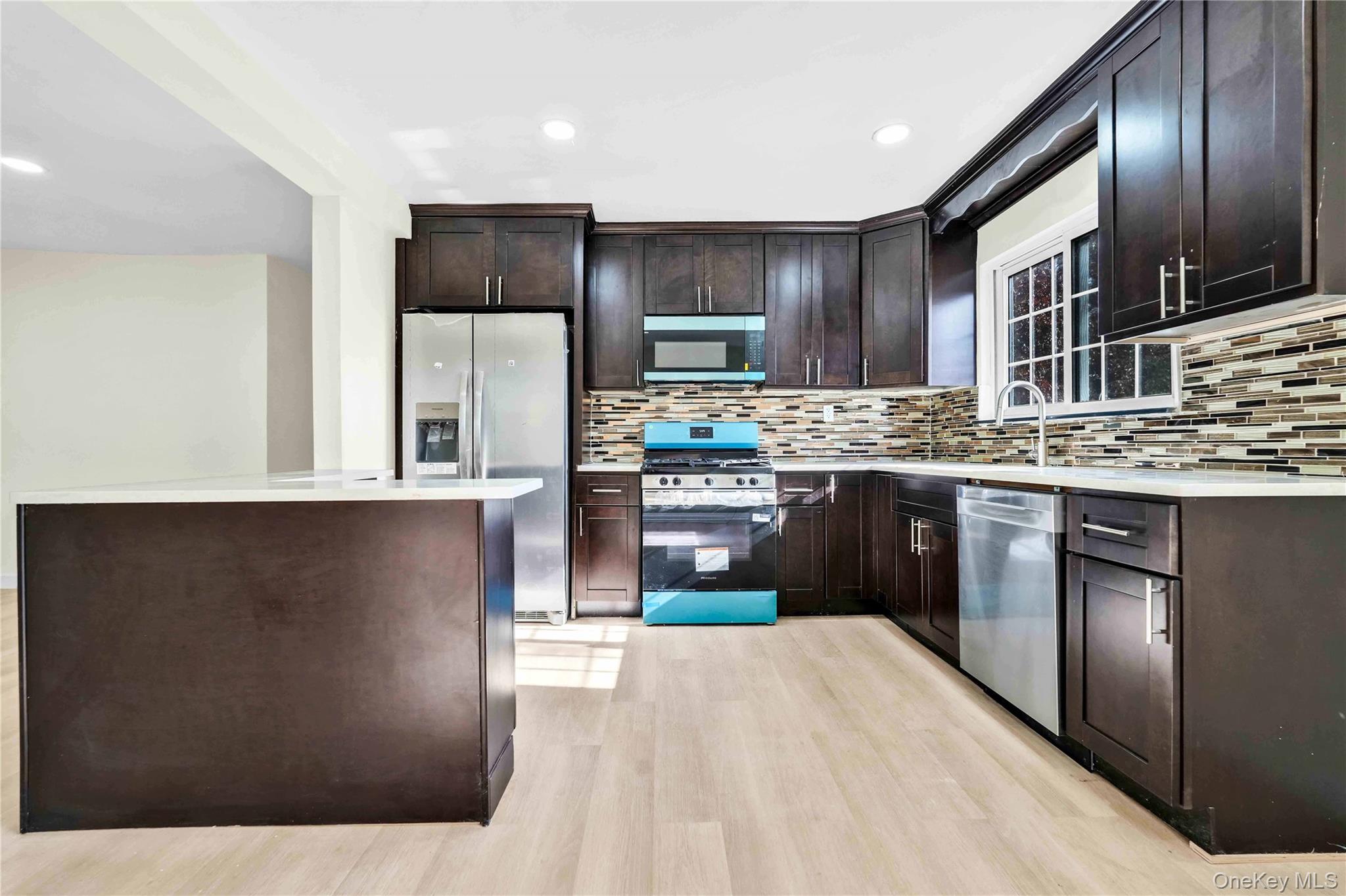 #3 photo, 27 Dell Avenue, Mount Vernon , NY 10553