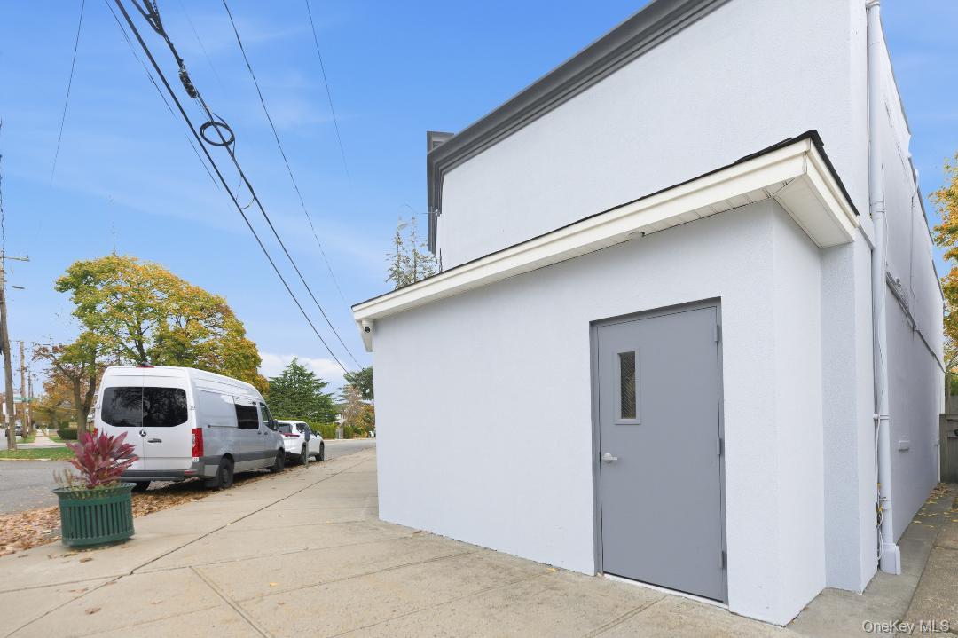 #12 photo, 4 Weber Avenue, Malverne , NY 11565