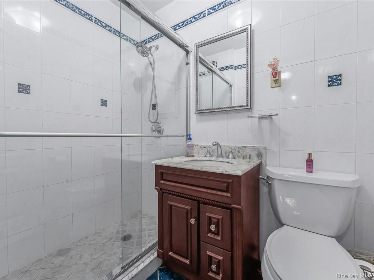 #8 photo, 241-20 Northern Boulevard, Little Neck , NY 11362