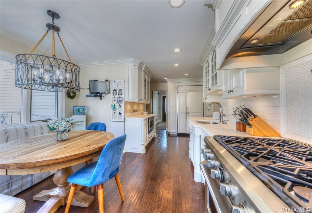 #14 photo, 266 Thompson Avenue, Oceanside , NY 11572