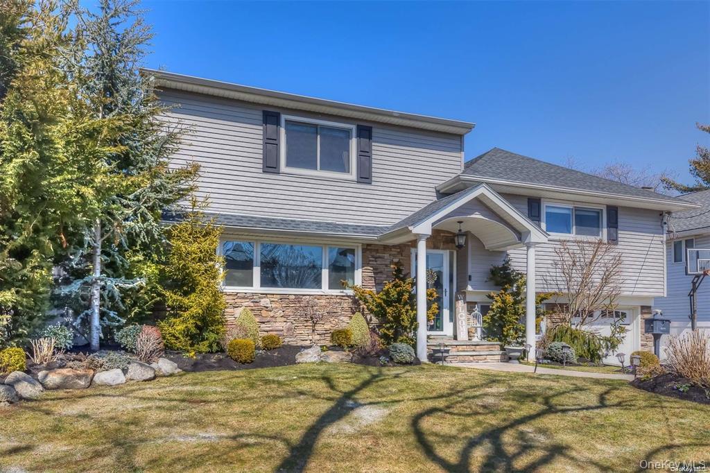 #18 photo, 266 Thompson Avenue, Oceanside , NY 11572