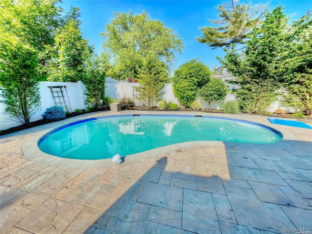 #3 photo, 266 Thompson Avenue, Oceanside , NY 11572