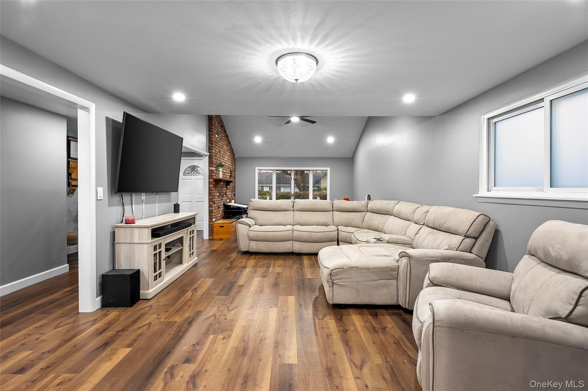 #8 photo, 19 Corvette Road, Selden , NY 11784