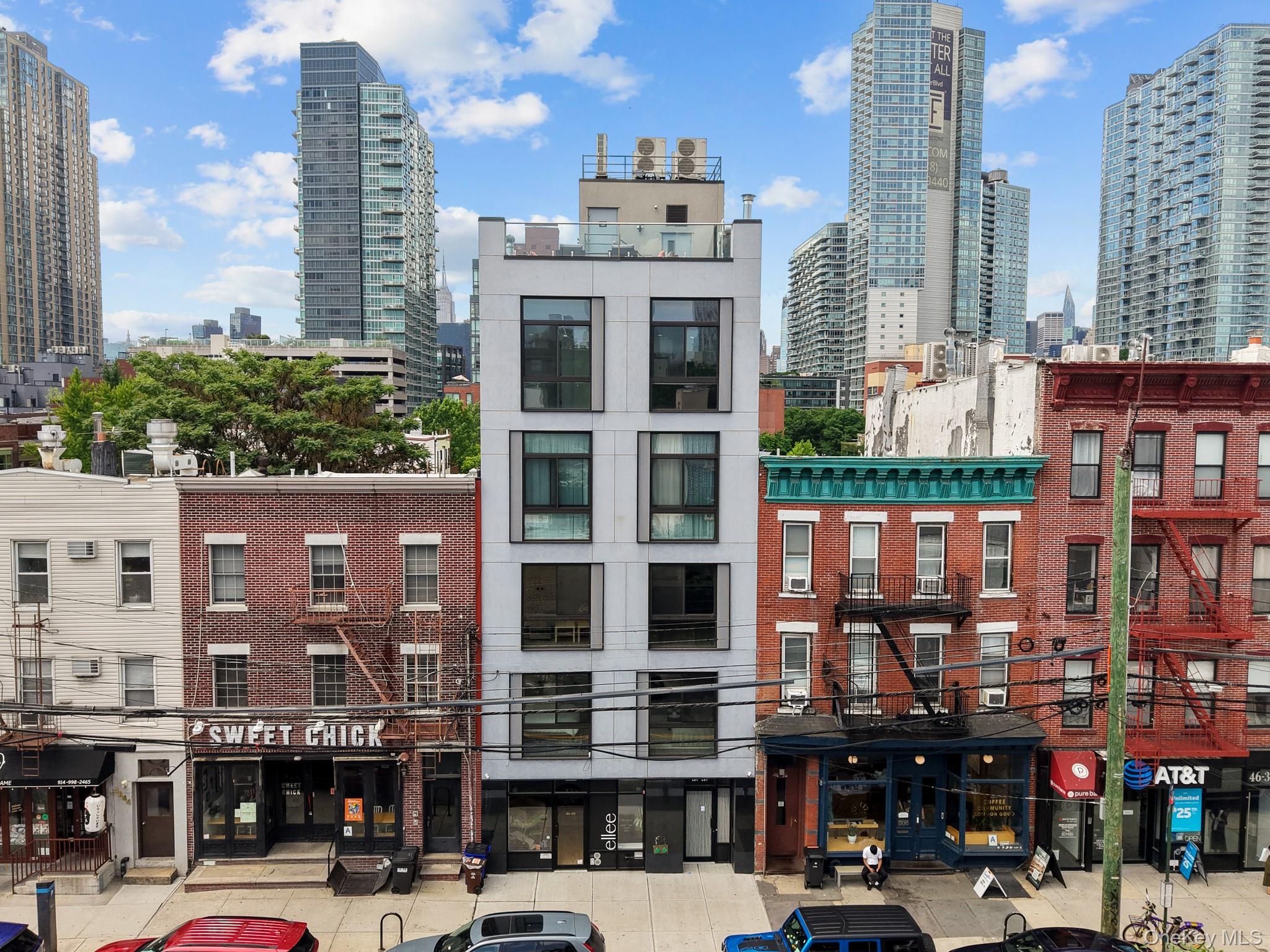 #16 photo, 46-40 Vernon Boulevard, Long Island City , NY 11101