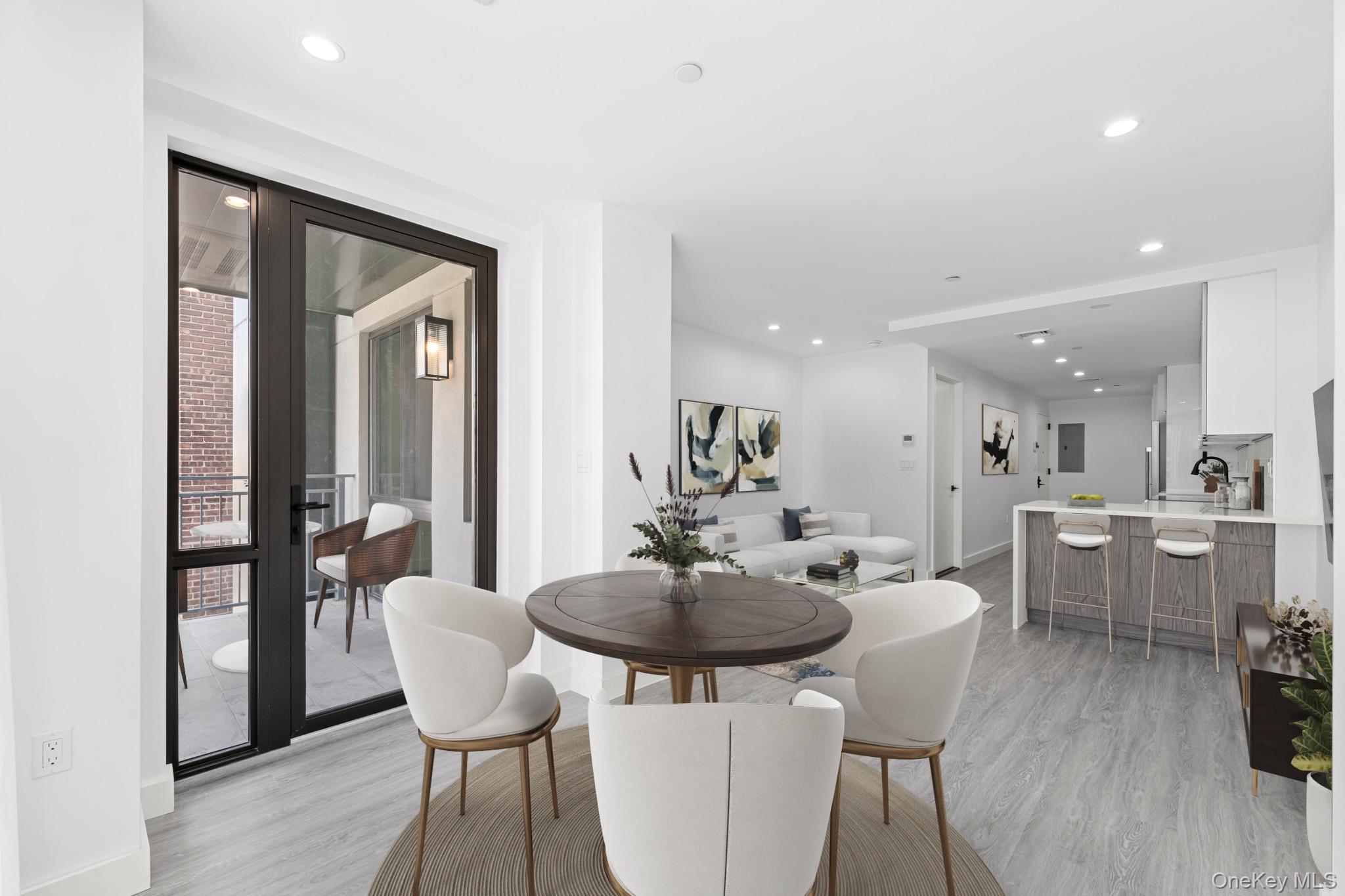 #2 photo, 46-40 Vernon Boulevard, Long Island City , NY 11101