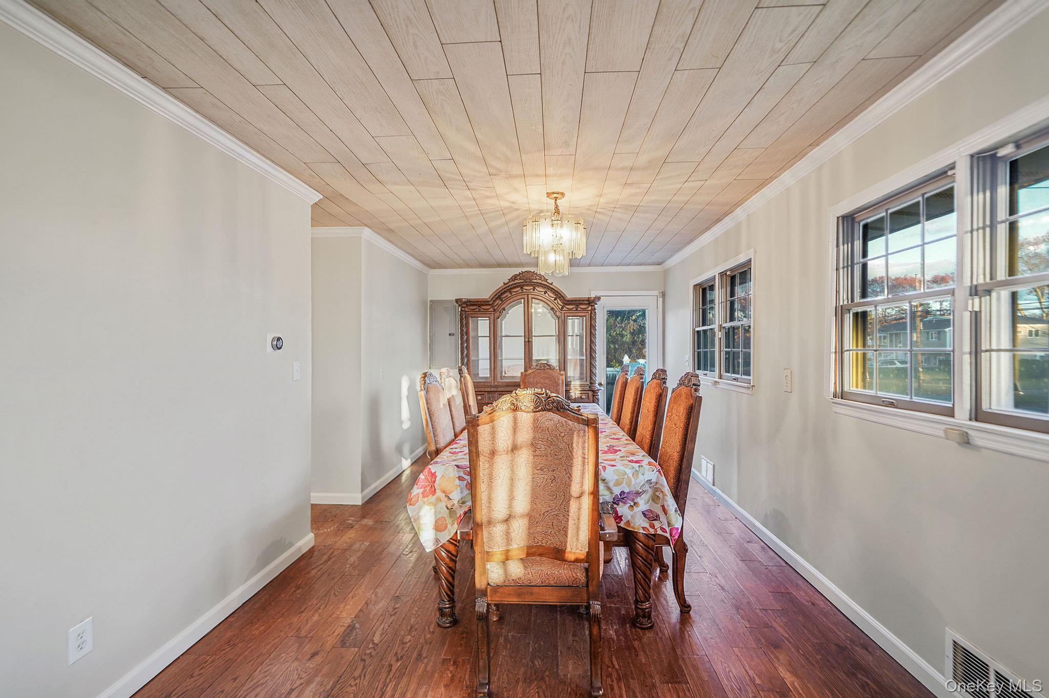 #15 photo, 273 Delaware Avenue, Bay Shore , NY 11706