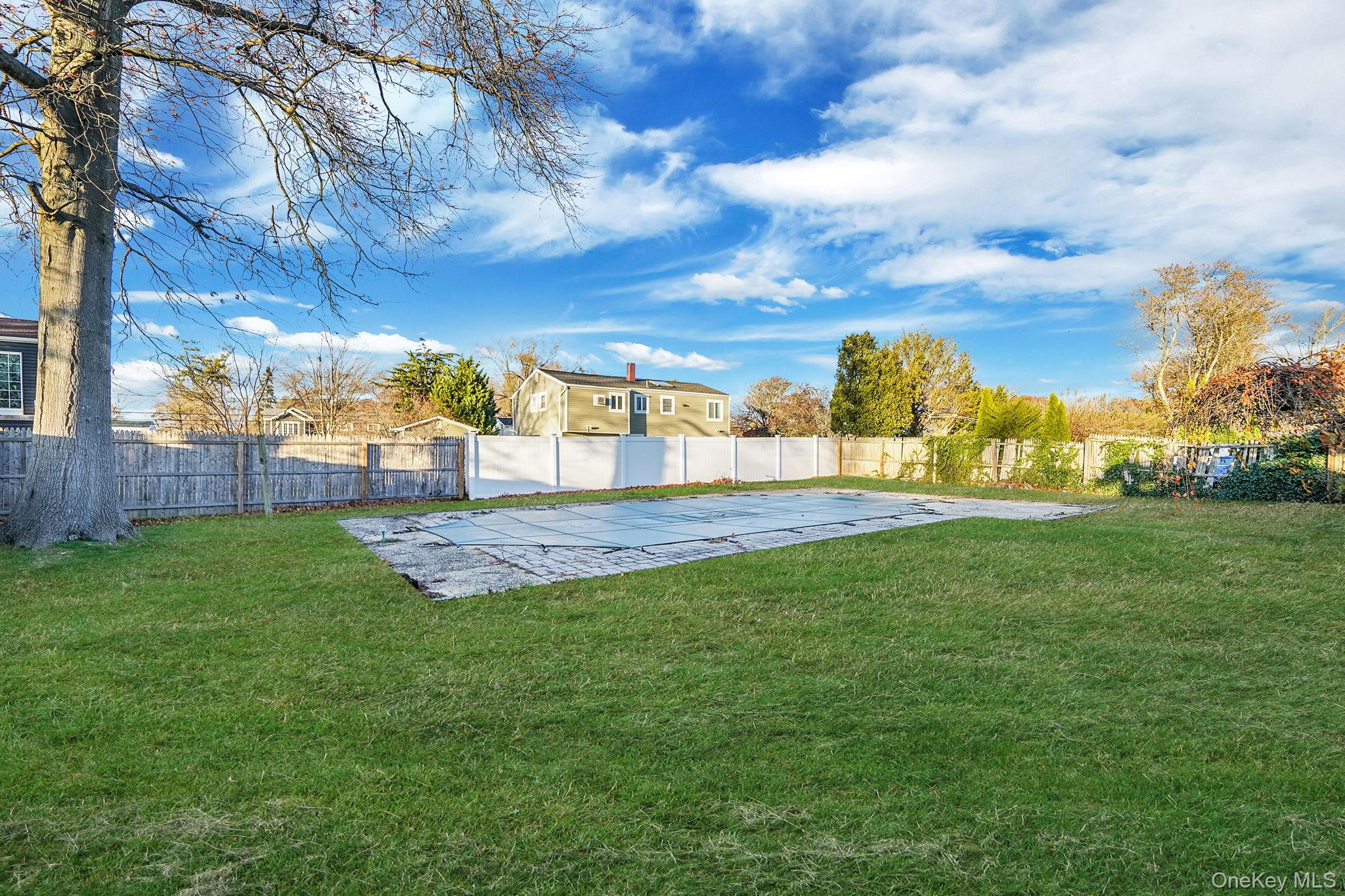 #5 photo, 273 Delaware Avenue, Bay Shore , NY 11706