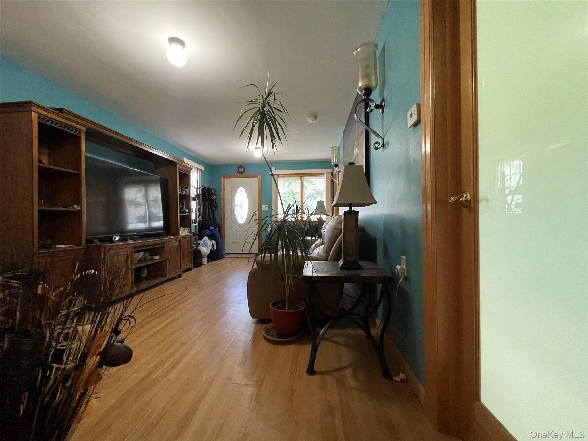 #10 photo, 104 Ostend Road, Island Park , NY 11558