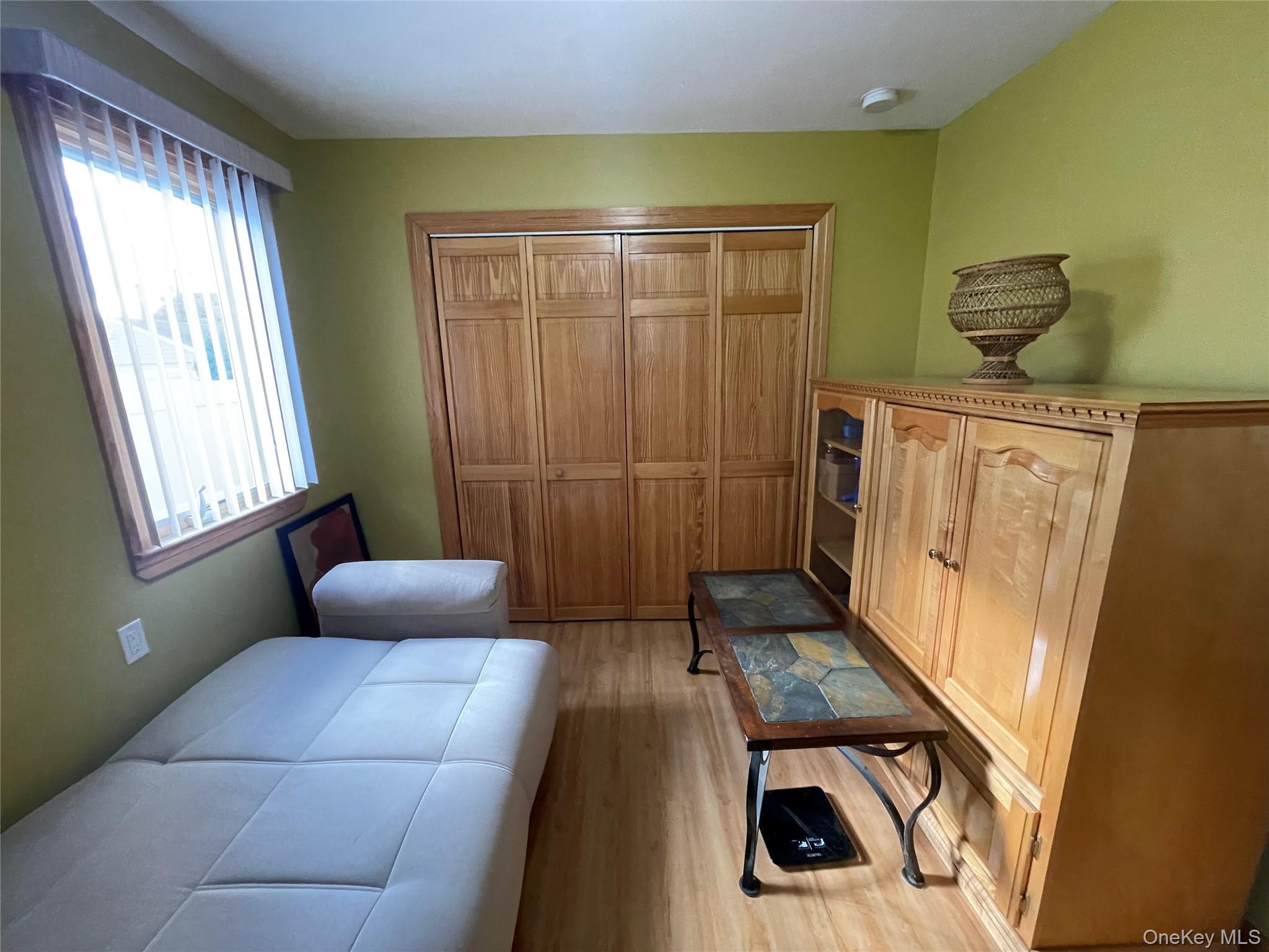 #12 photo, 104 Ostend Road, Island Park , NY 11558