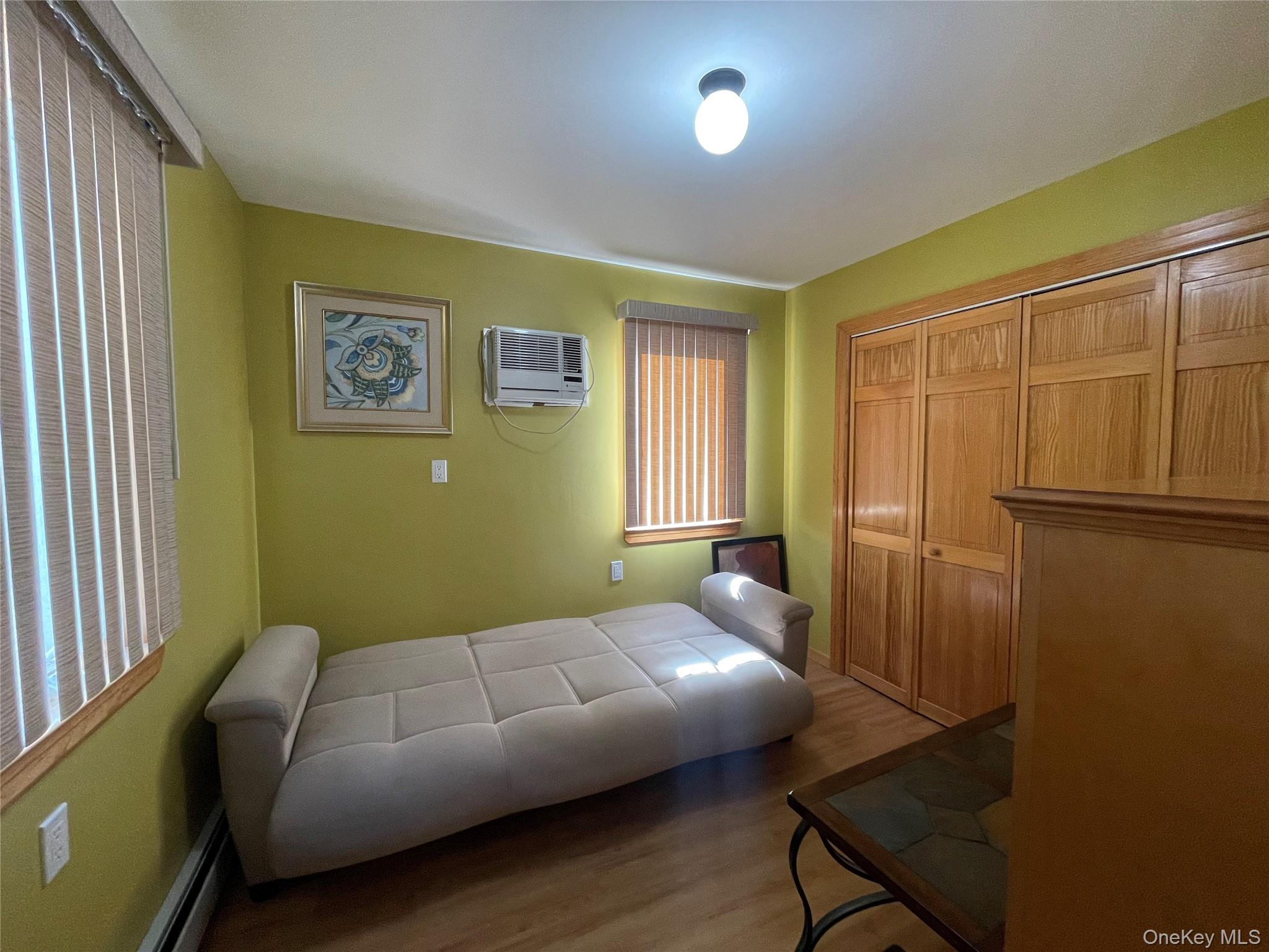 #9 photo, 104 Ostend Road, Island Park , NY 11558