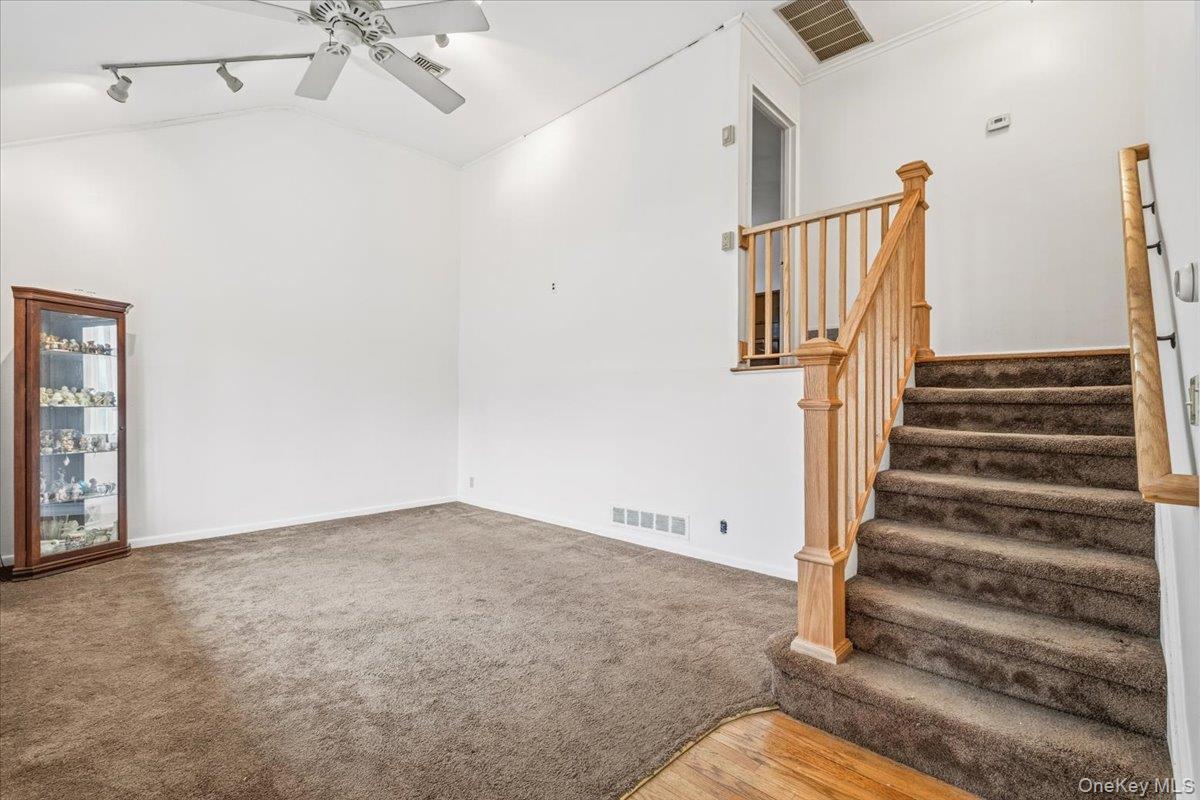 #5 photo, 889 Fox Meadow Road, Yorktown Heights , NY 10598