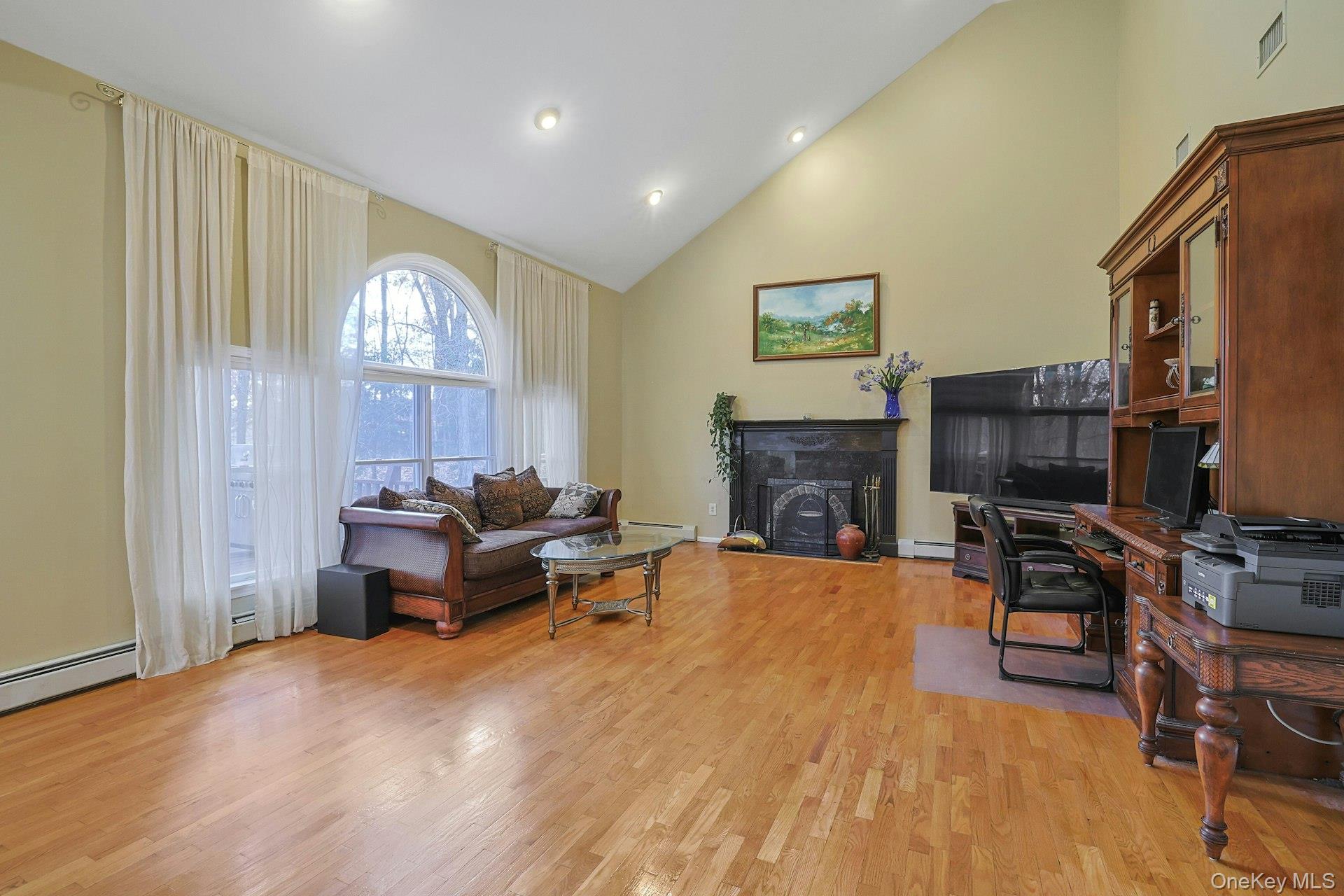 #19 photo, 2 Parkside Court, Pomona , NY 10970