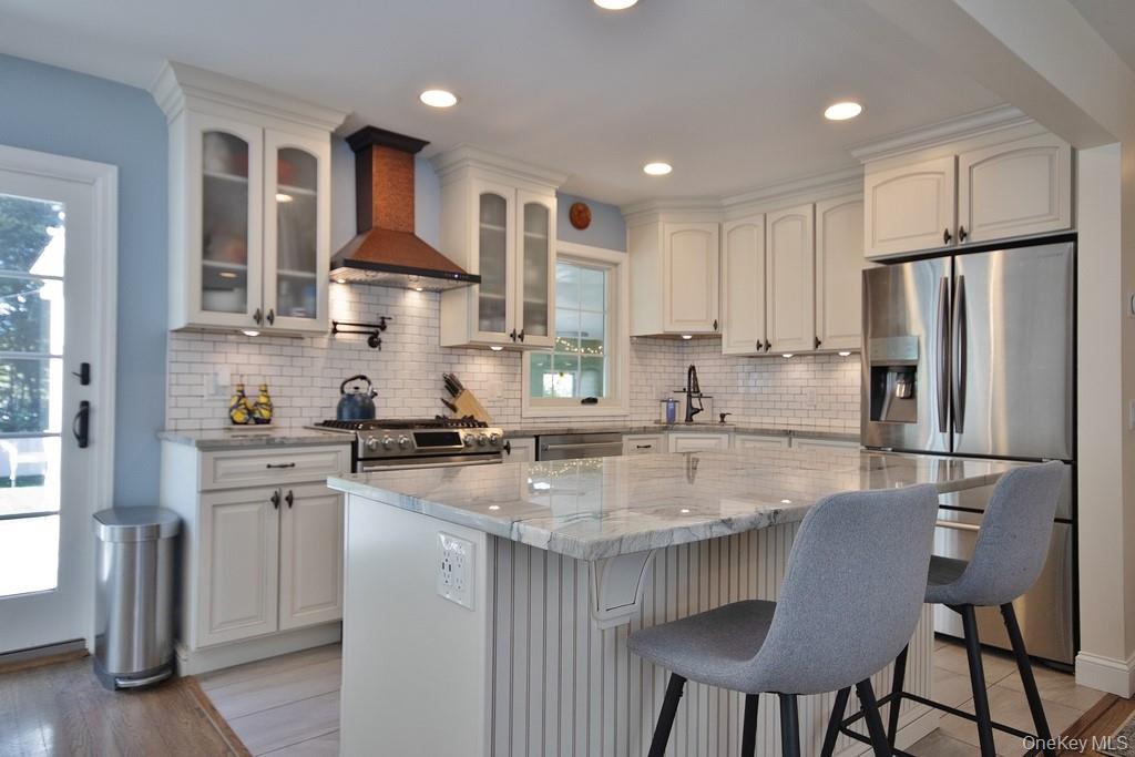 #2 photo, 325 County Center Road, White Plains , NY 10603