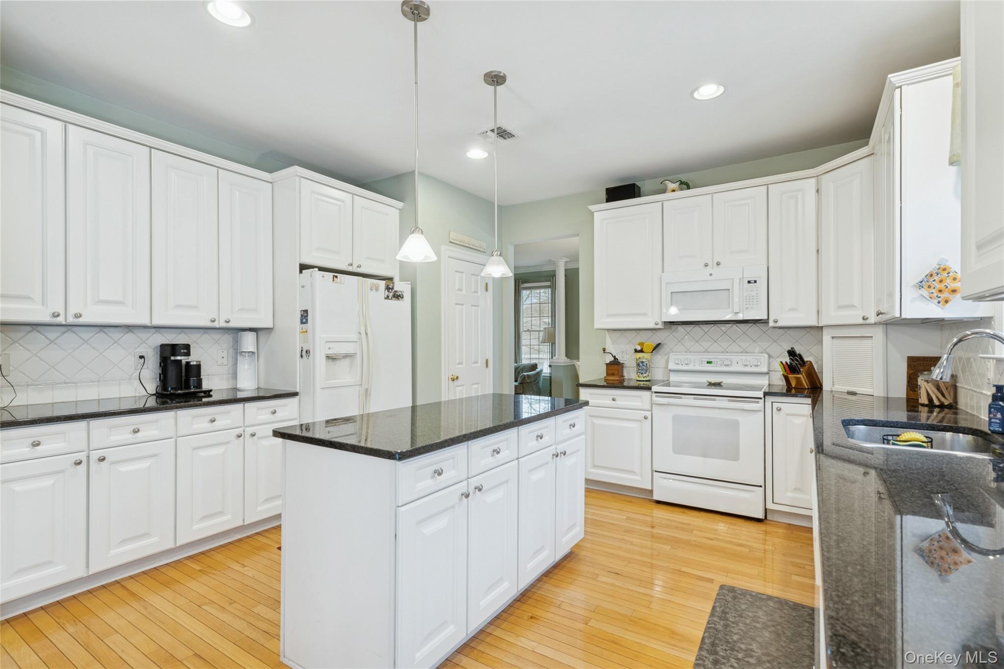 #14 photo, 51 Cedar Drive, Tuxedo Park , NY 10987