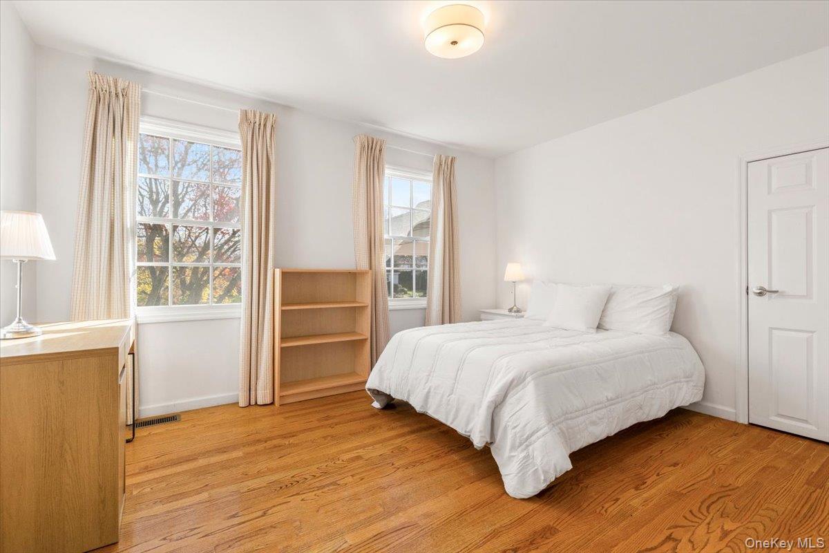 #17 photo, 60 Haviland Lane, White Plains , NY 10605