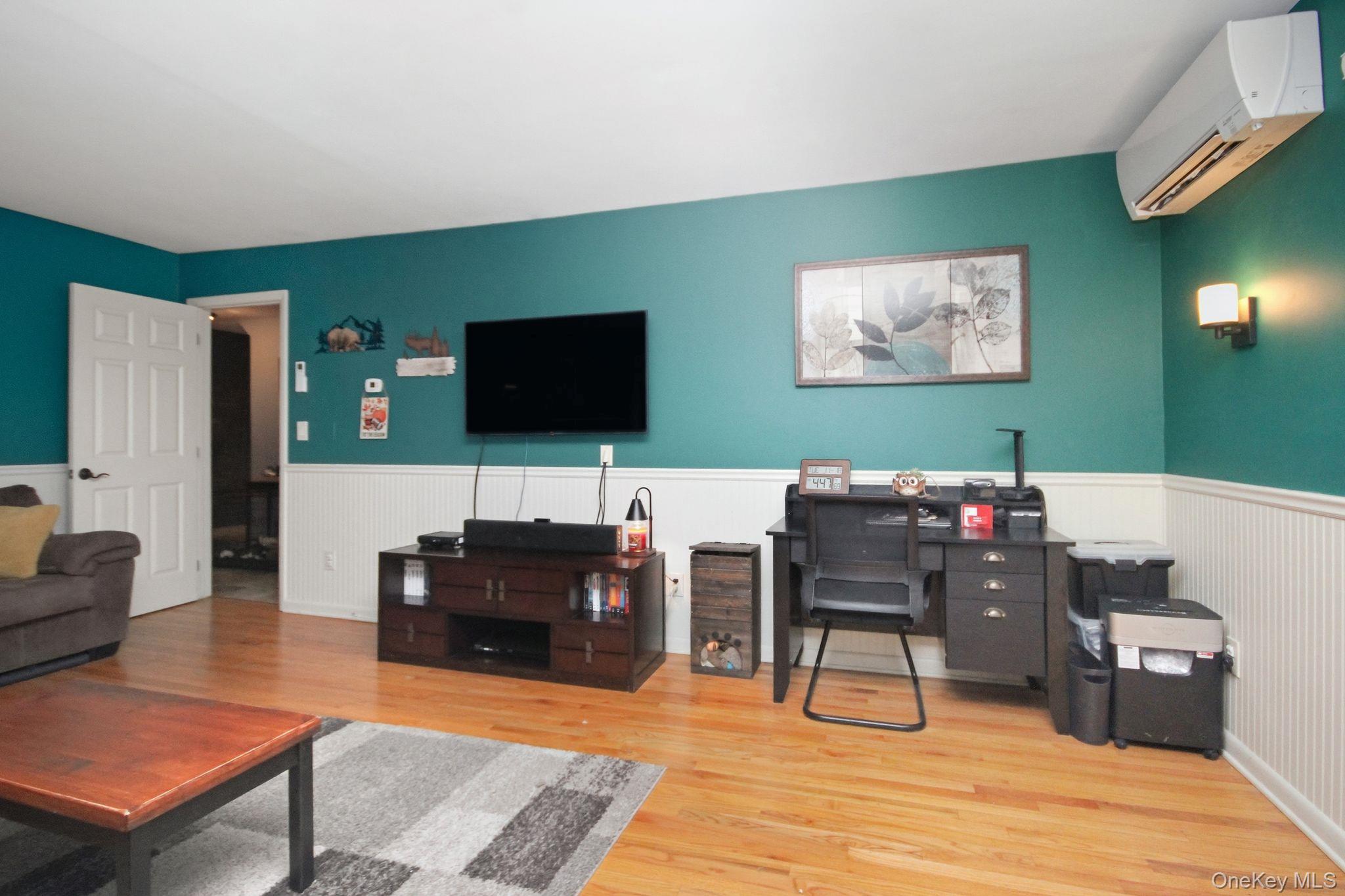 #15 photo, 157 Roosevelt Road, Hyde Park , NY 12538