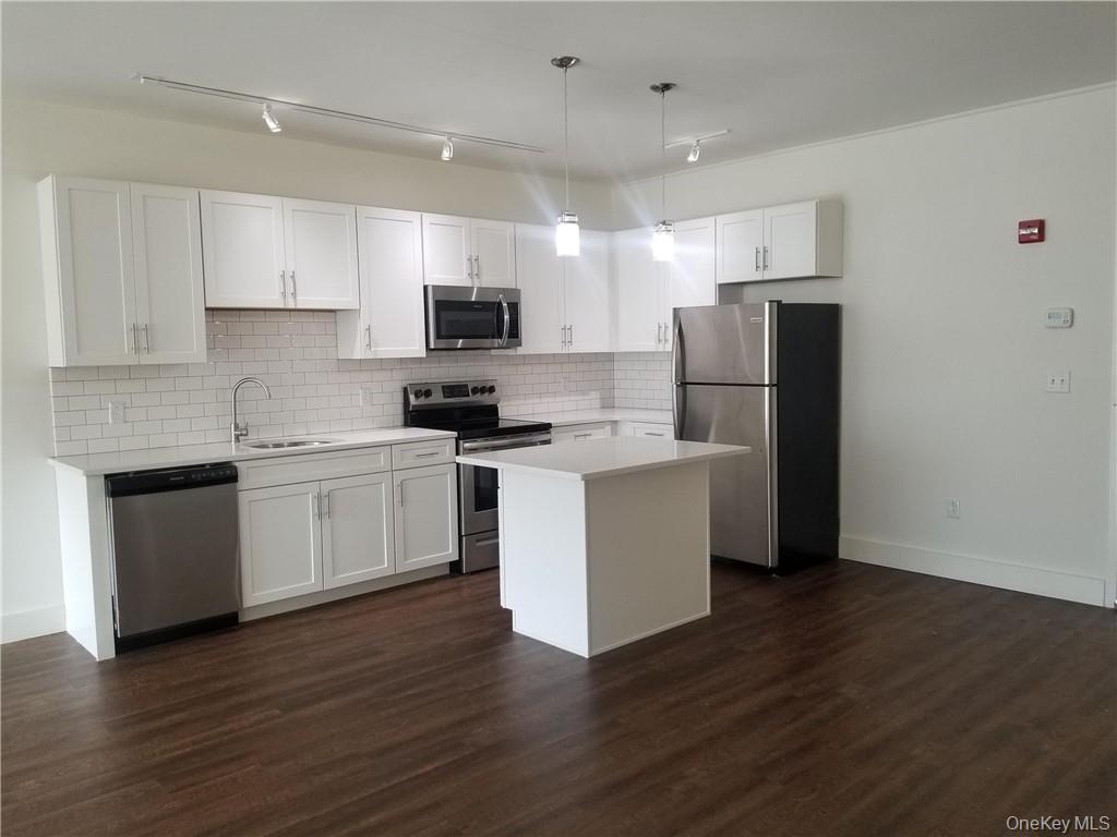 #5 photo, 35 Van Nydeck Avenue, Beacon , NY 12508