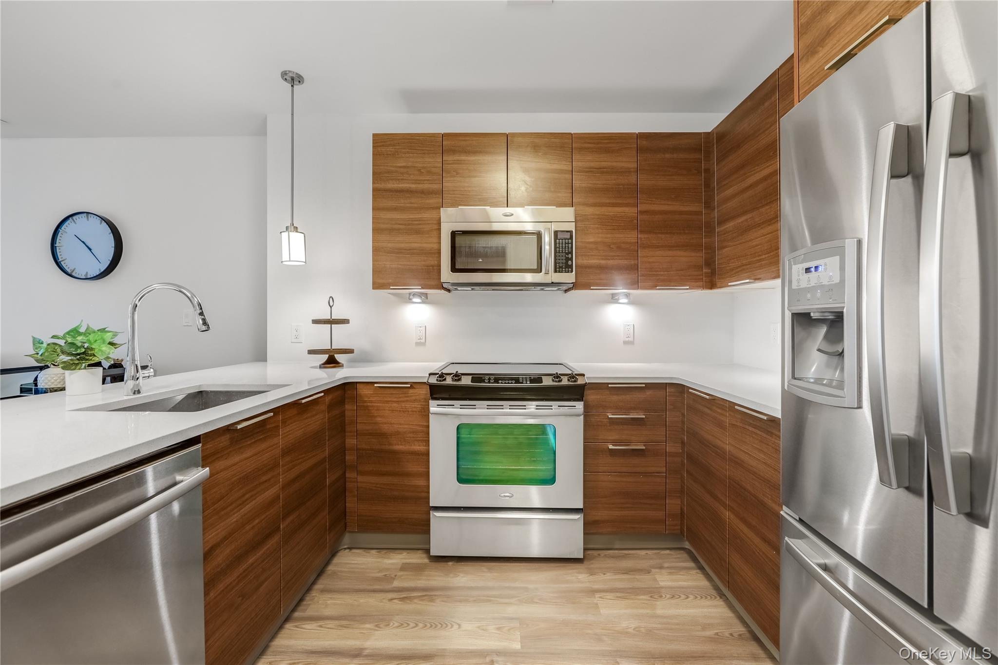 #4 photo, 701 Ridge Hill Boulevard, Yonkers , NY 10710