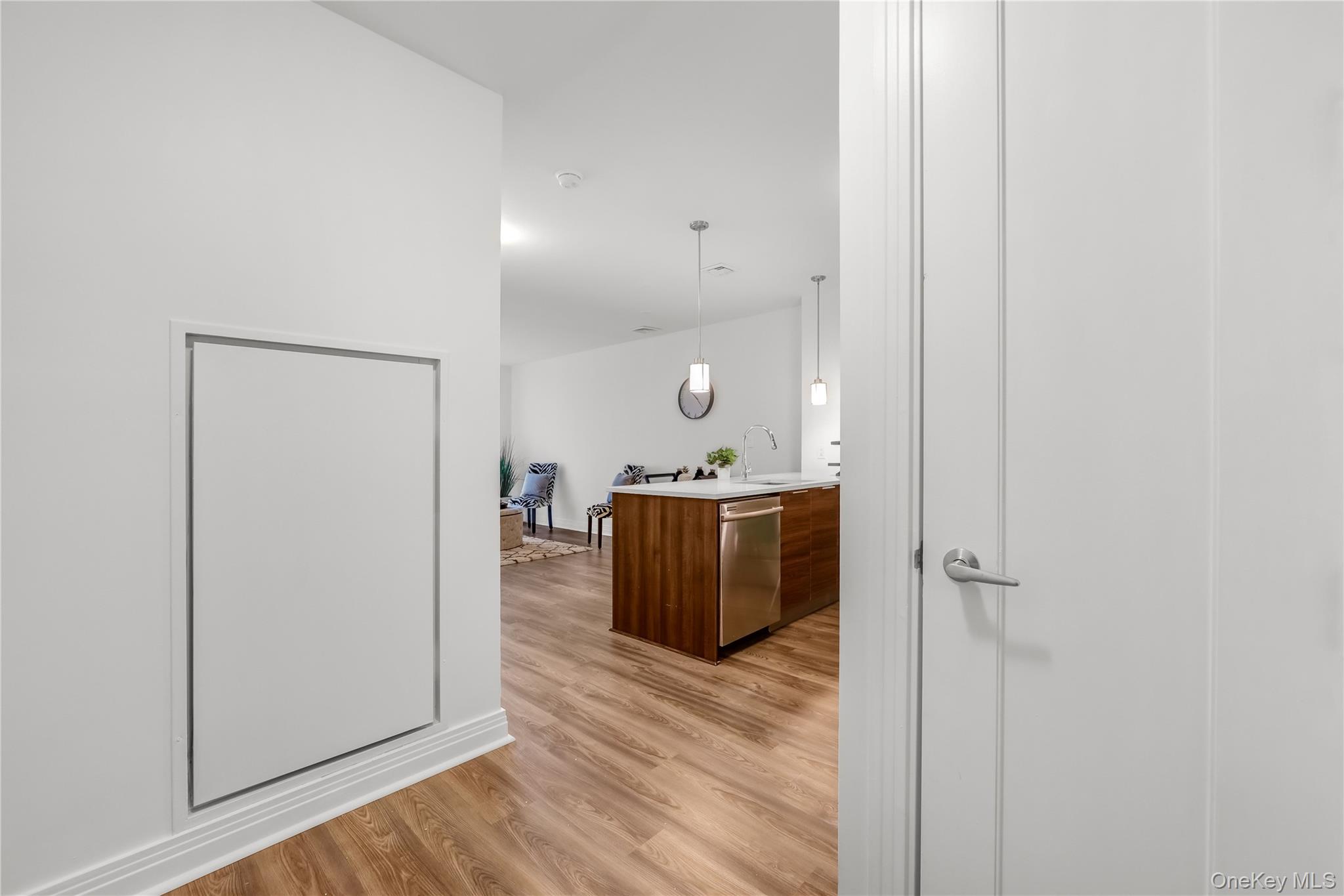 #7 photo, 701 Ridge Hill Boulevard, Yonkers , NY 10710