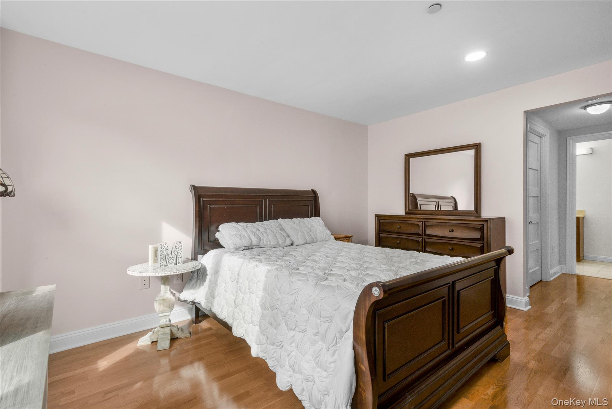 #11 photo, 225 Stanley Avenue, Mamaroneck , NY 10543