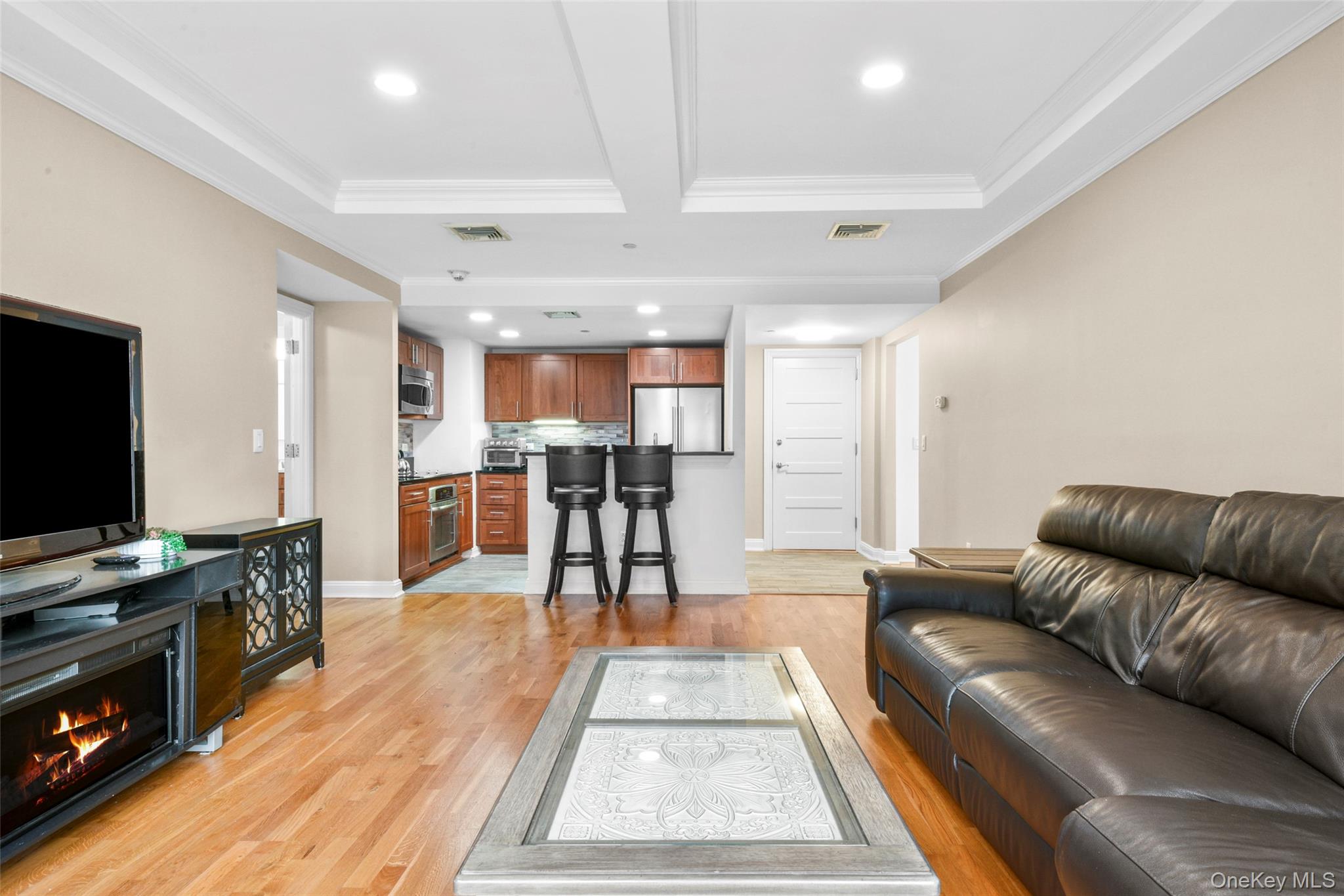 #4 photo, 225 Stanley Avenue, Mamaroneck , NY 10543