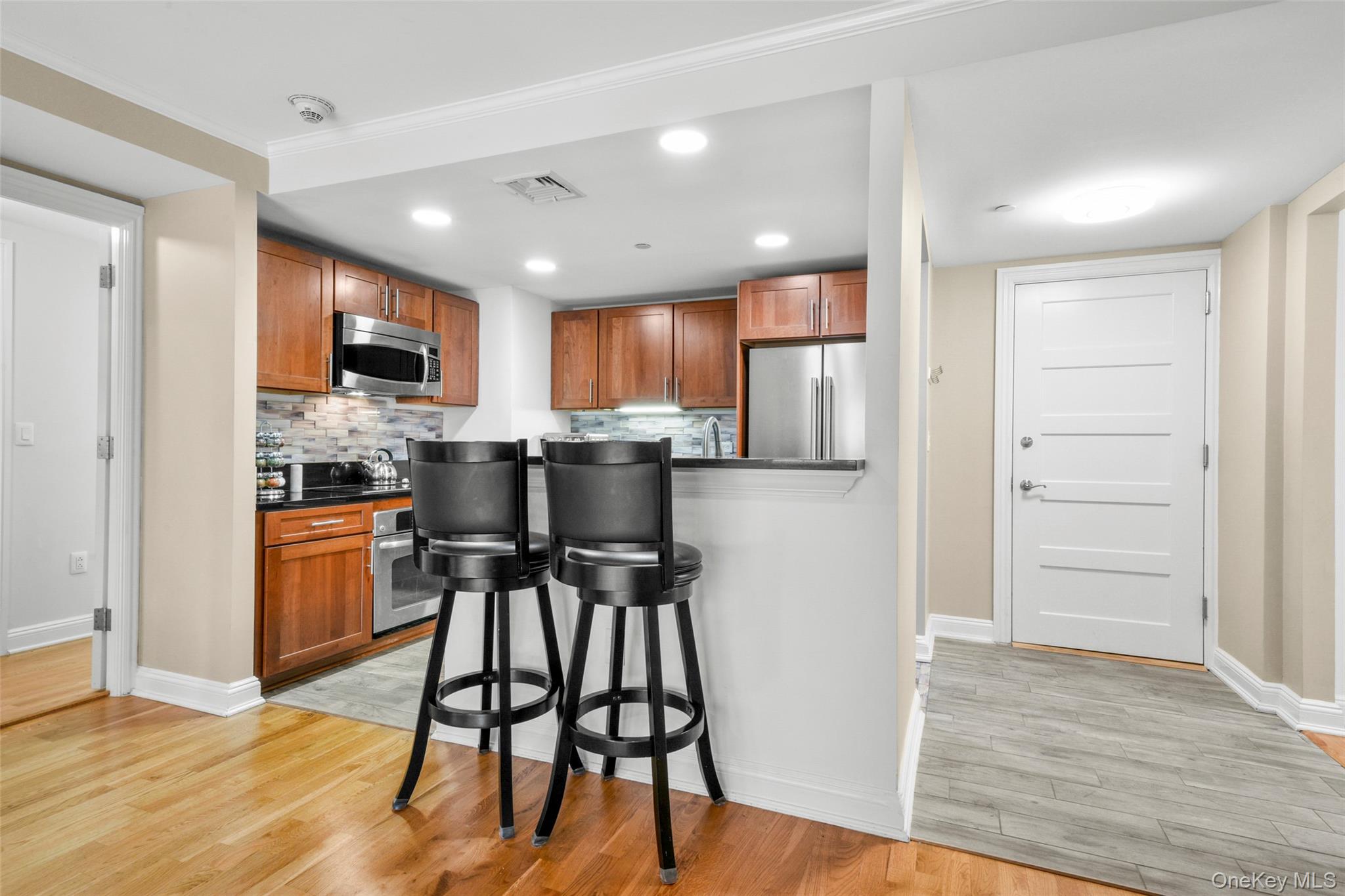 #5 photo, 225 Stanley Avenue, Mamaroneck , NY 10543