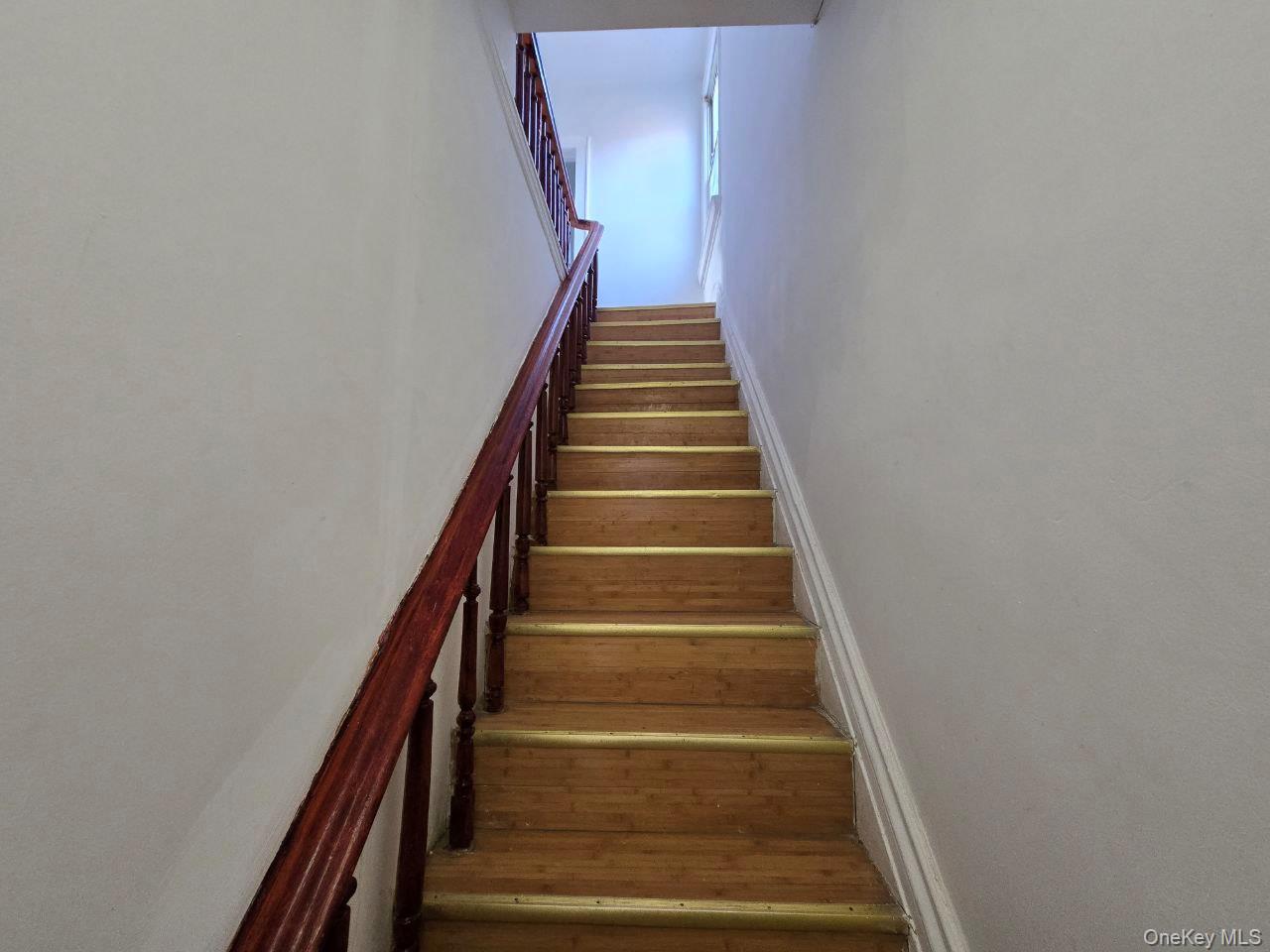 #2 photo, 3141 Kingsbridge Terrace, Bronx , NY 10463