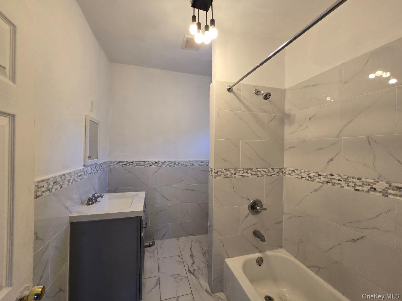 #8 photo, 3141 Kingsbridge Terrace, Bronx , NY 10463