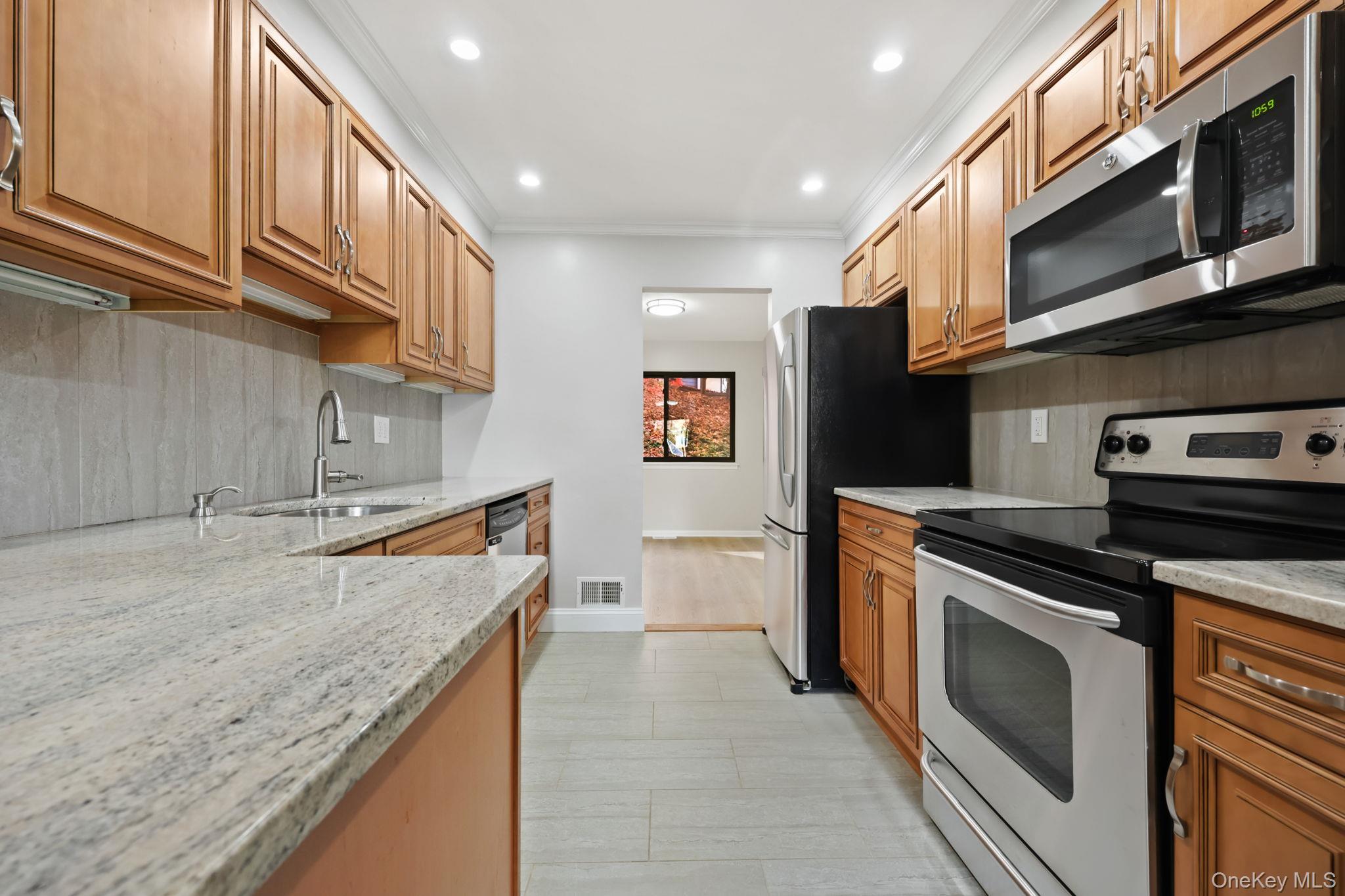 #12 photo, 42 Timber Ridge, Mount Kisco , NY 10549