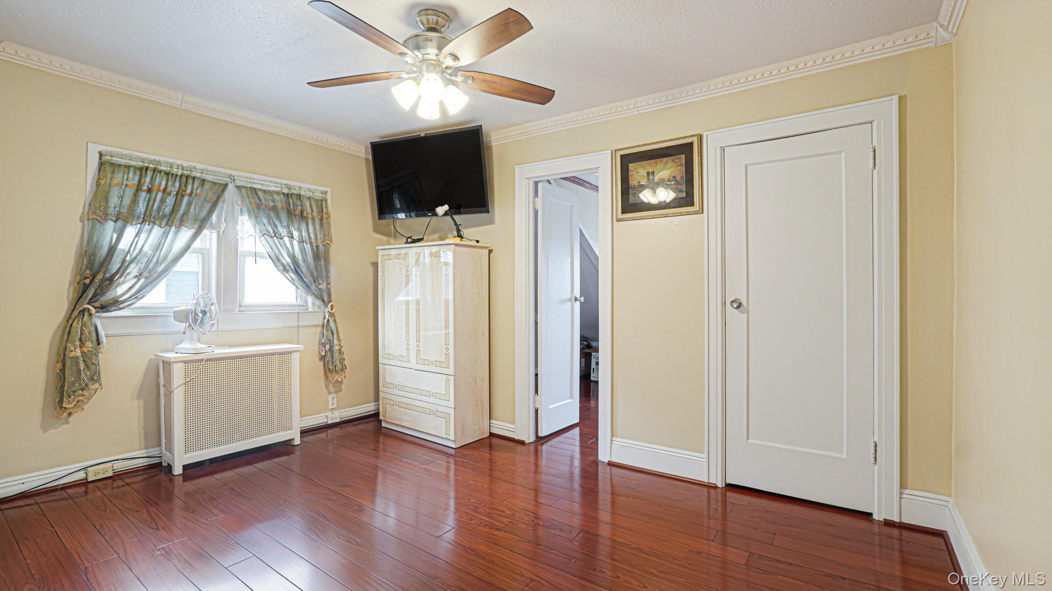 #14 photo, 90-37 211 Street, Queens Village , NY 11428