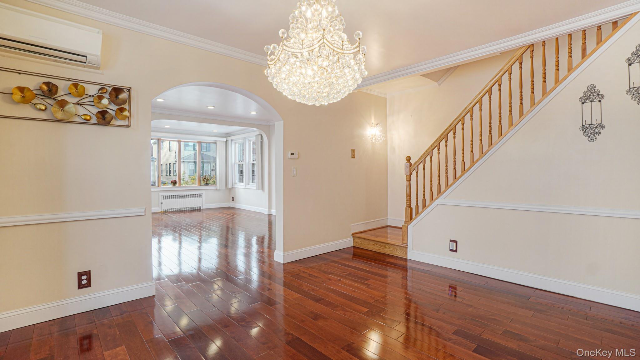 #3 photo, 90-37 211 Street, Queens Village , NY 11428