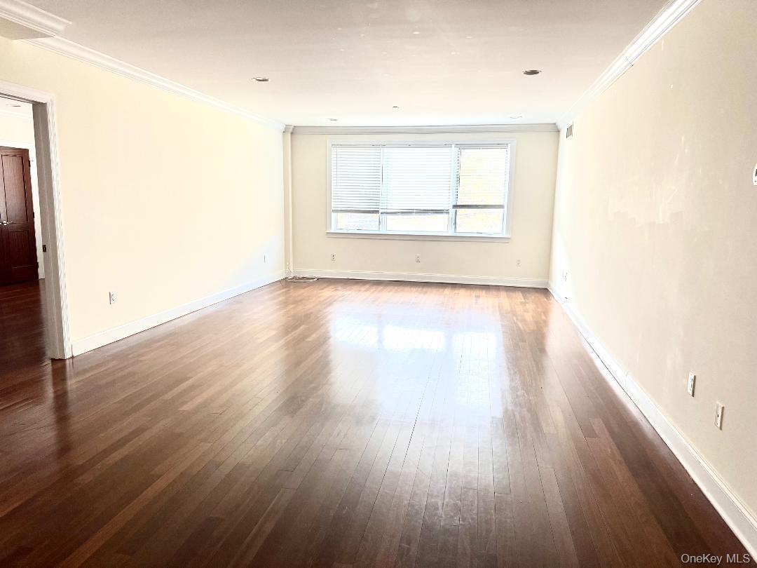 #3 photo, 171 Great Neck Road, Great Neck , NY 11021