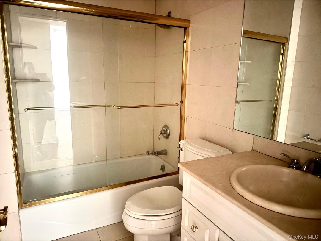 #9 photo, 171 Great Neck Road, Great Neck , NY 11021