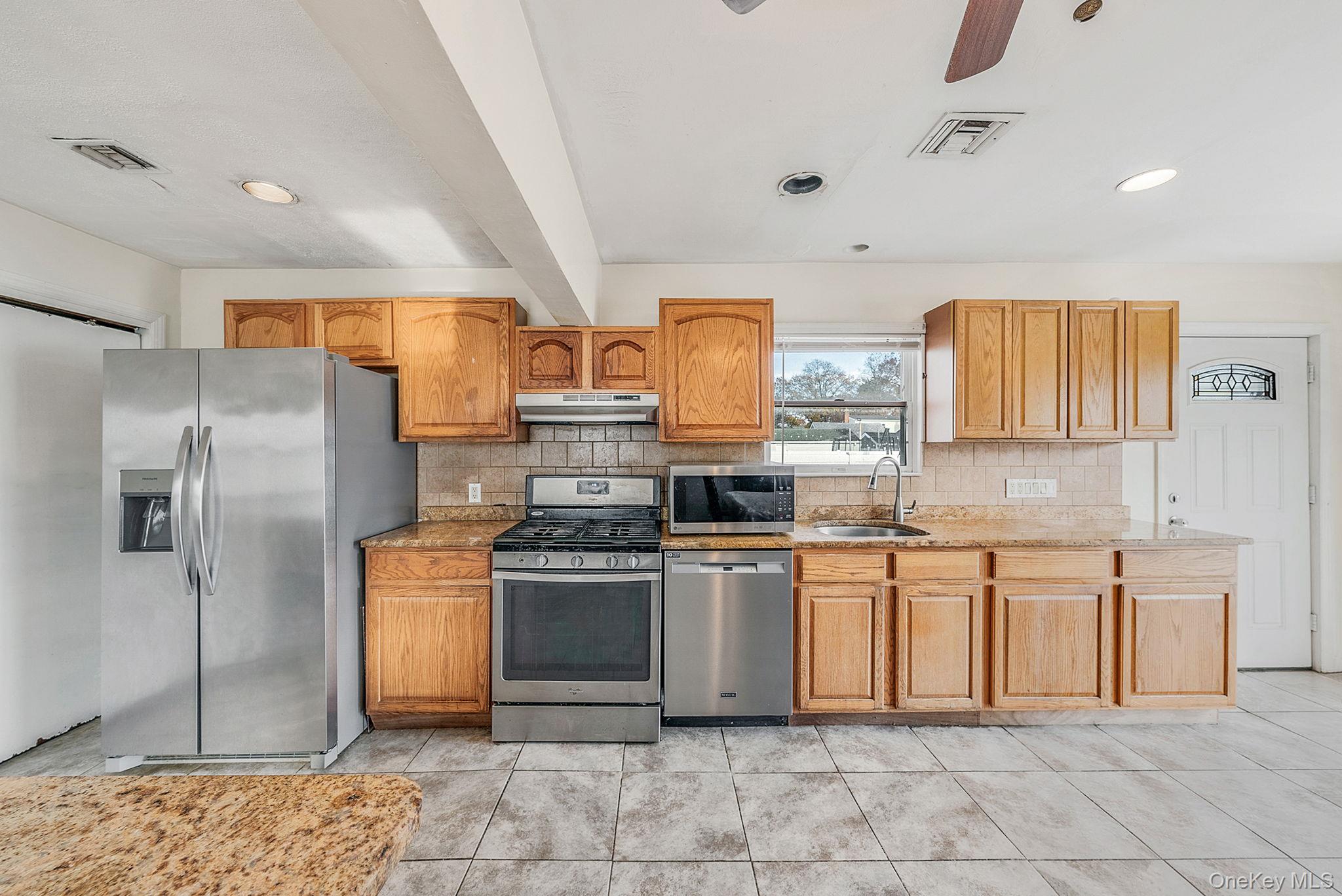 #10 photo, 18 Jasper Street, Valley Stream , NY 11580