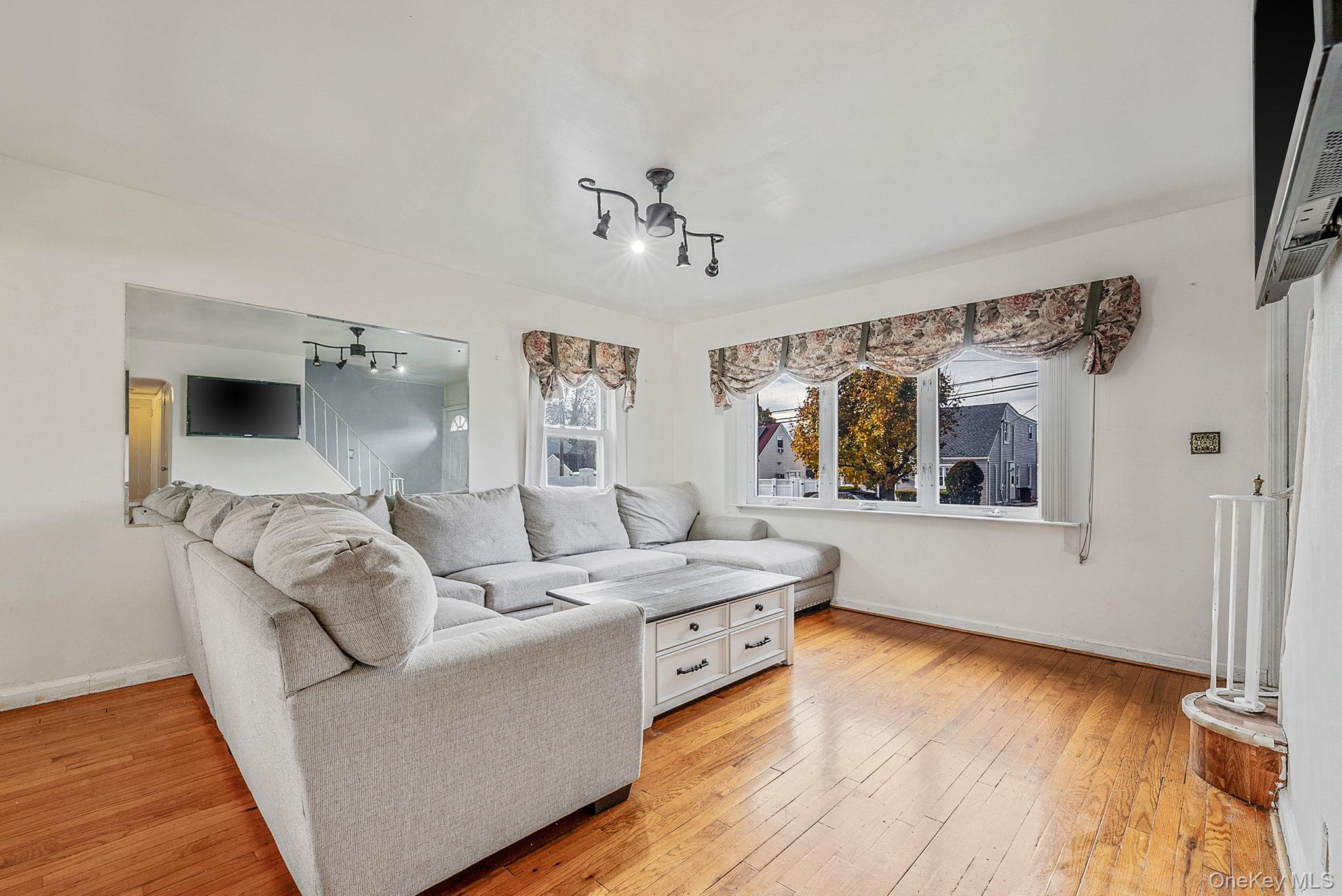 #5 photo, 18 Jasper Street, Valley Stream , NY 11580