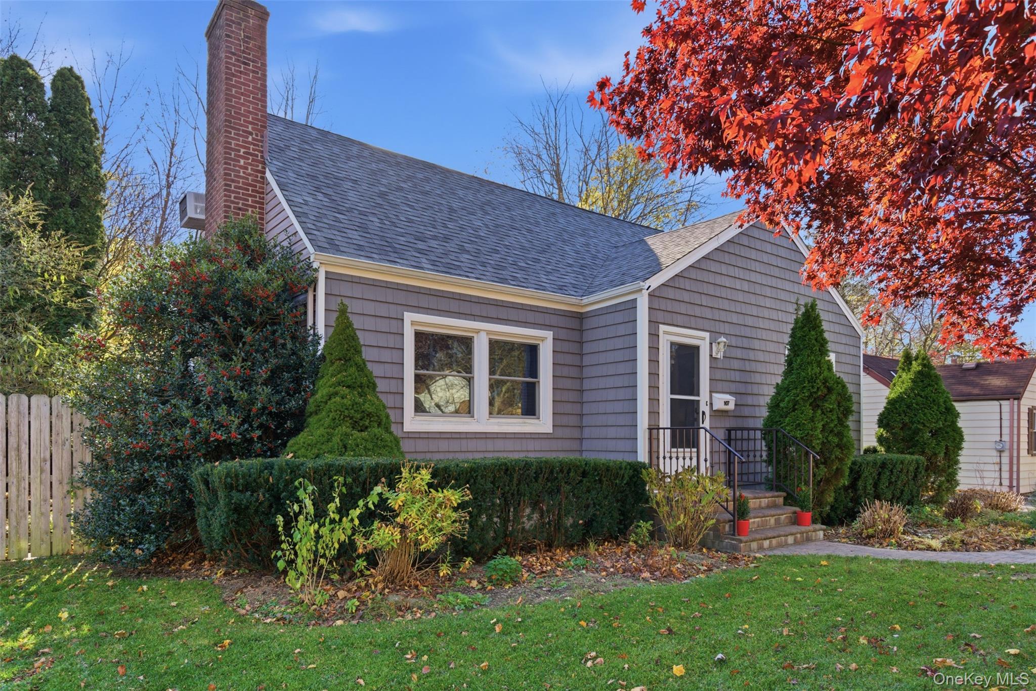 #2 photo, 107 E 13th Street, Huntington Station , NY 11746