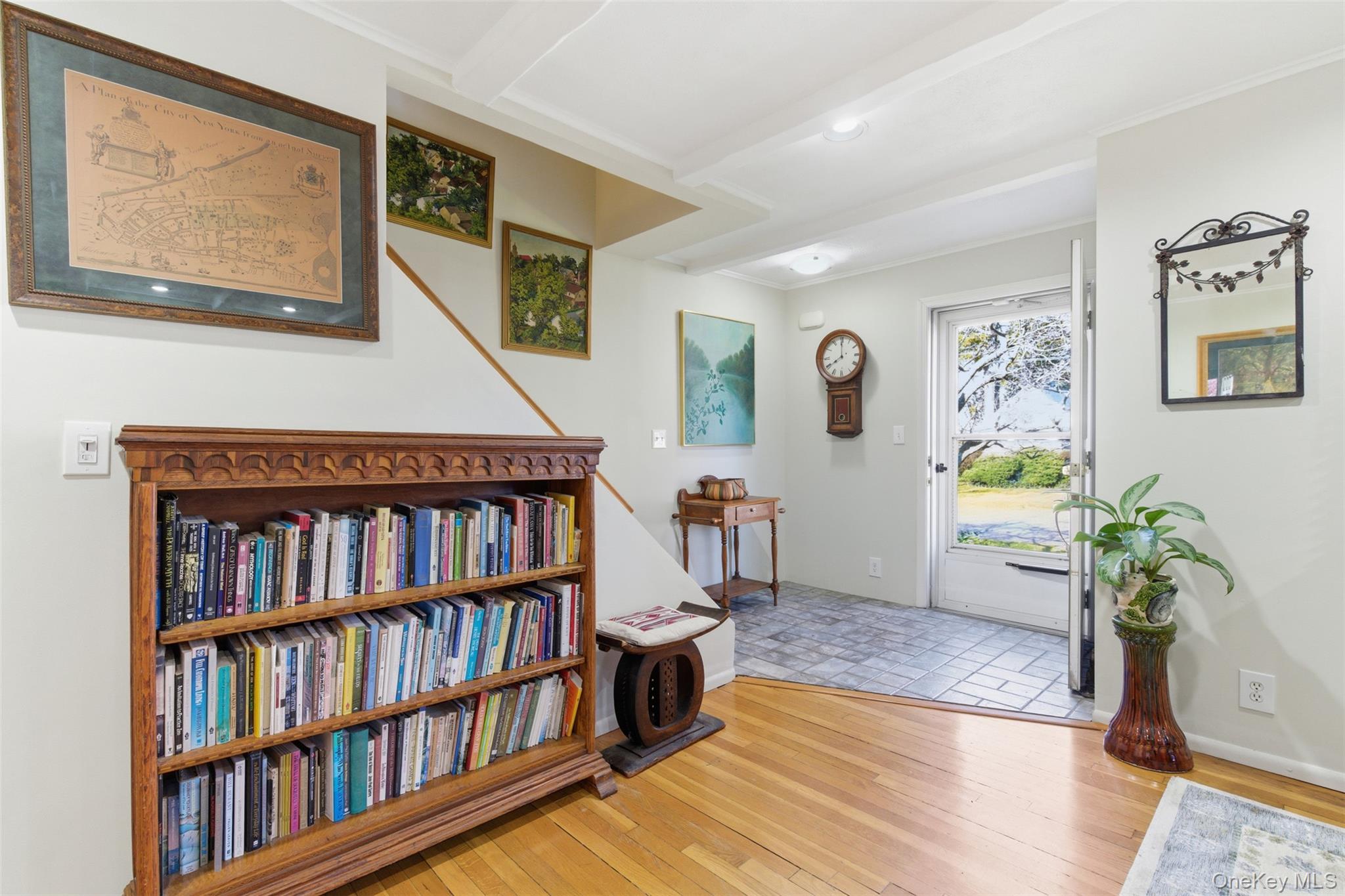 #4 photo, 107 E 13th Street, Huntington Station , NY 11746