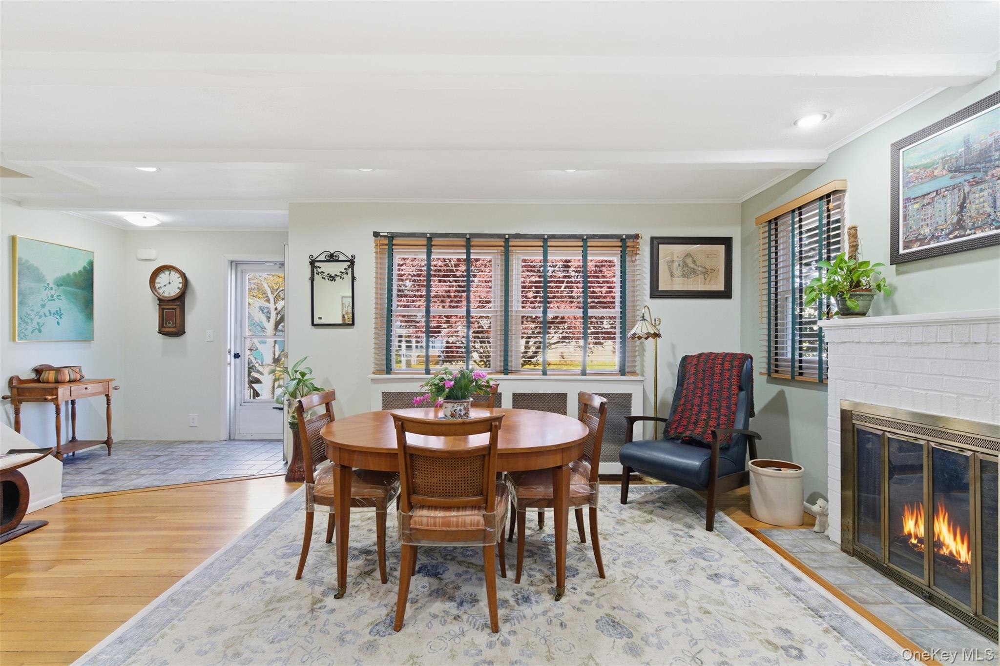 #7 photo, 107 E 13th Street, Huntington Station , NY 11746