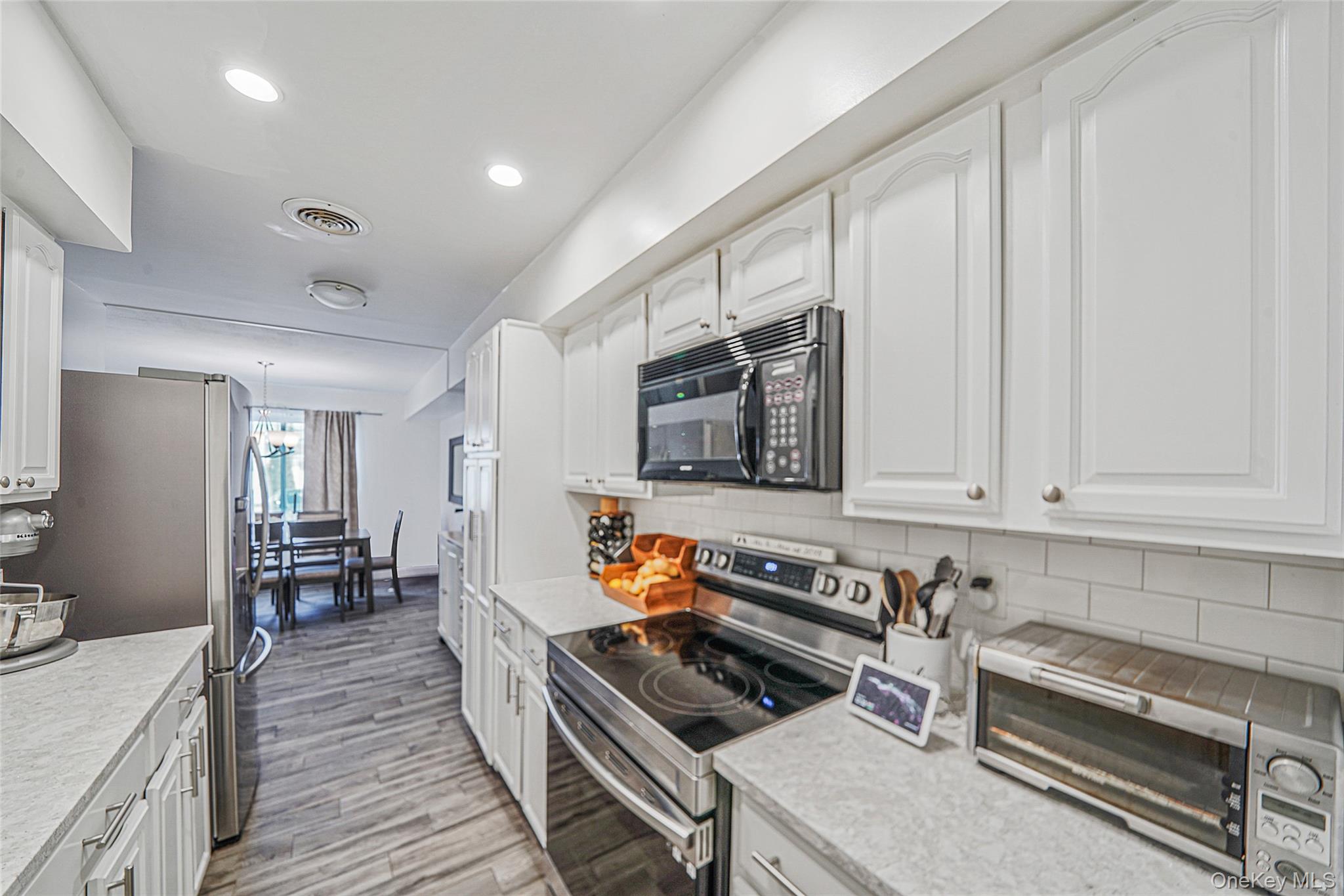 #11 photo, 2 Alhambra Drive, Oceanside , NY 11572