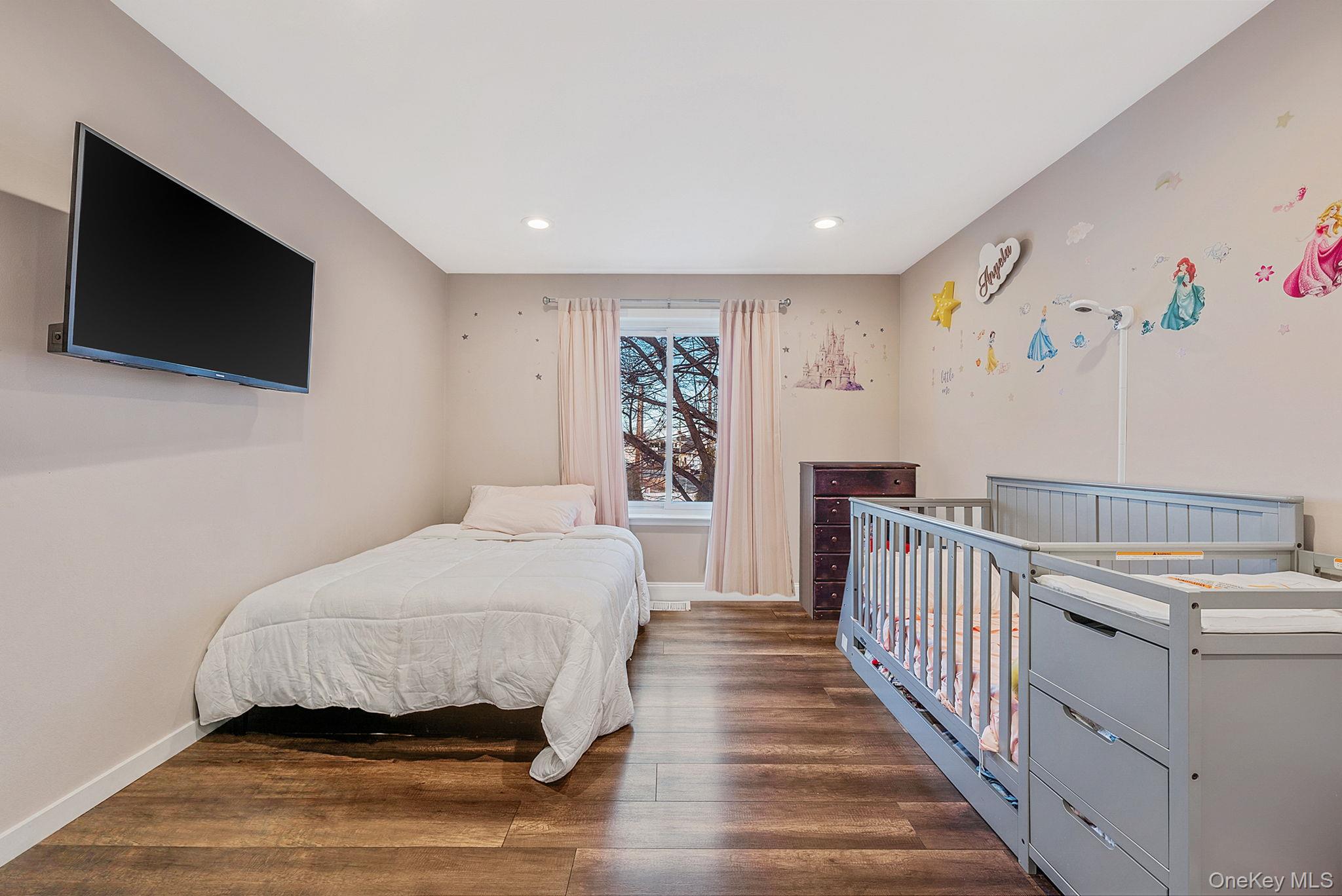 #15 photo, 2 Alhambra Drive, Oceanside , NY 11572