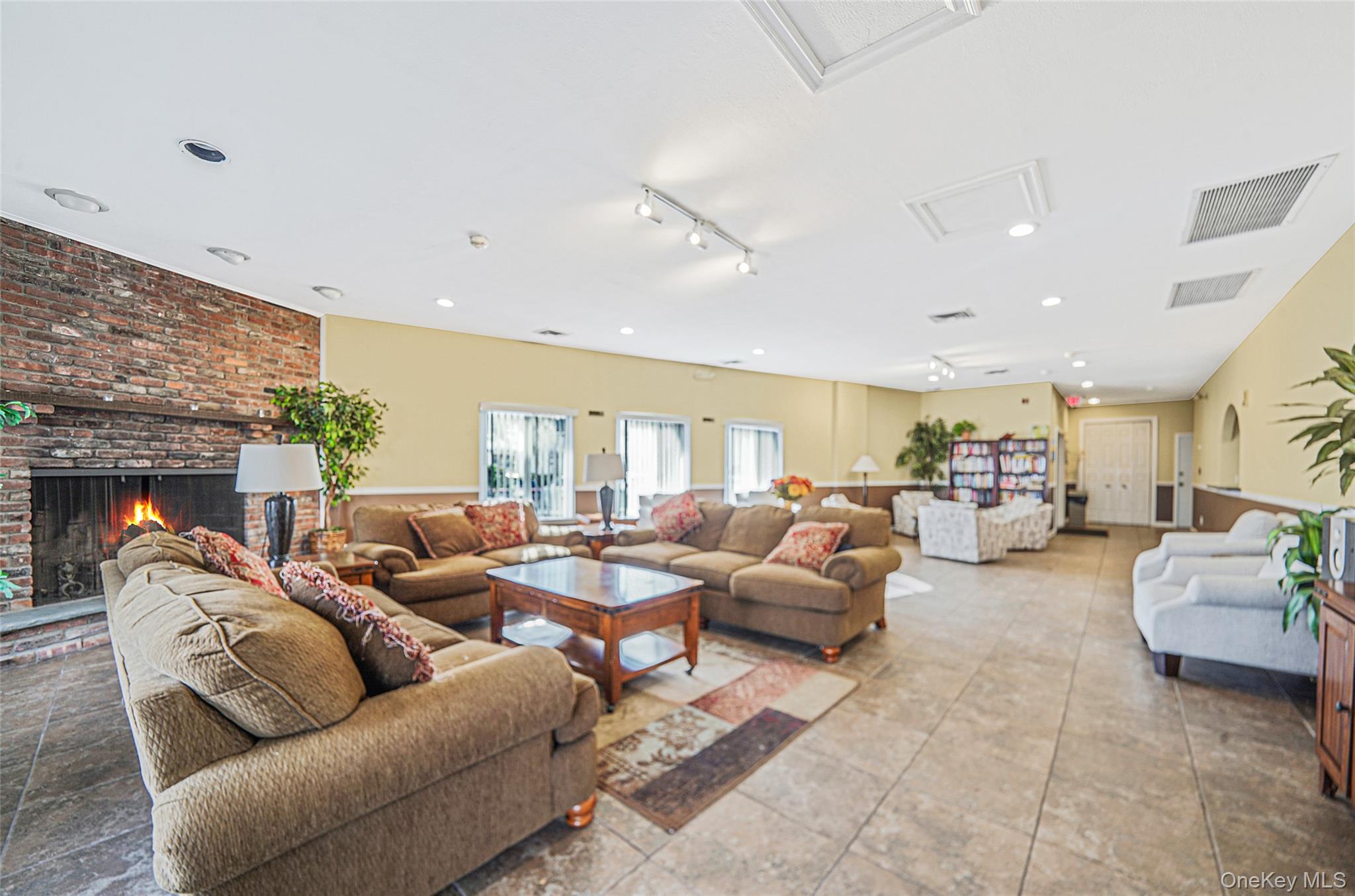 #17 photo, 2 Alhambra Drive, Oceanside , NY 11572