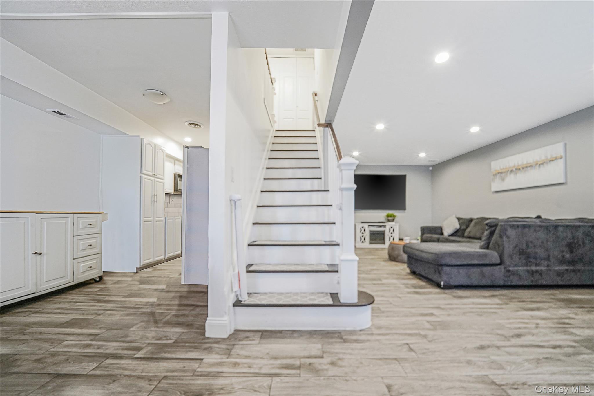 #9 photo, 2 Alhambra Drive, Oceanside , NY 11572