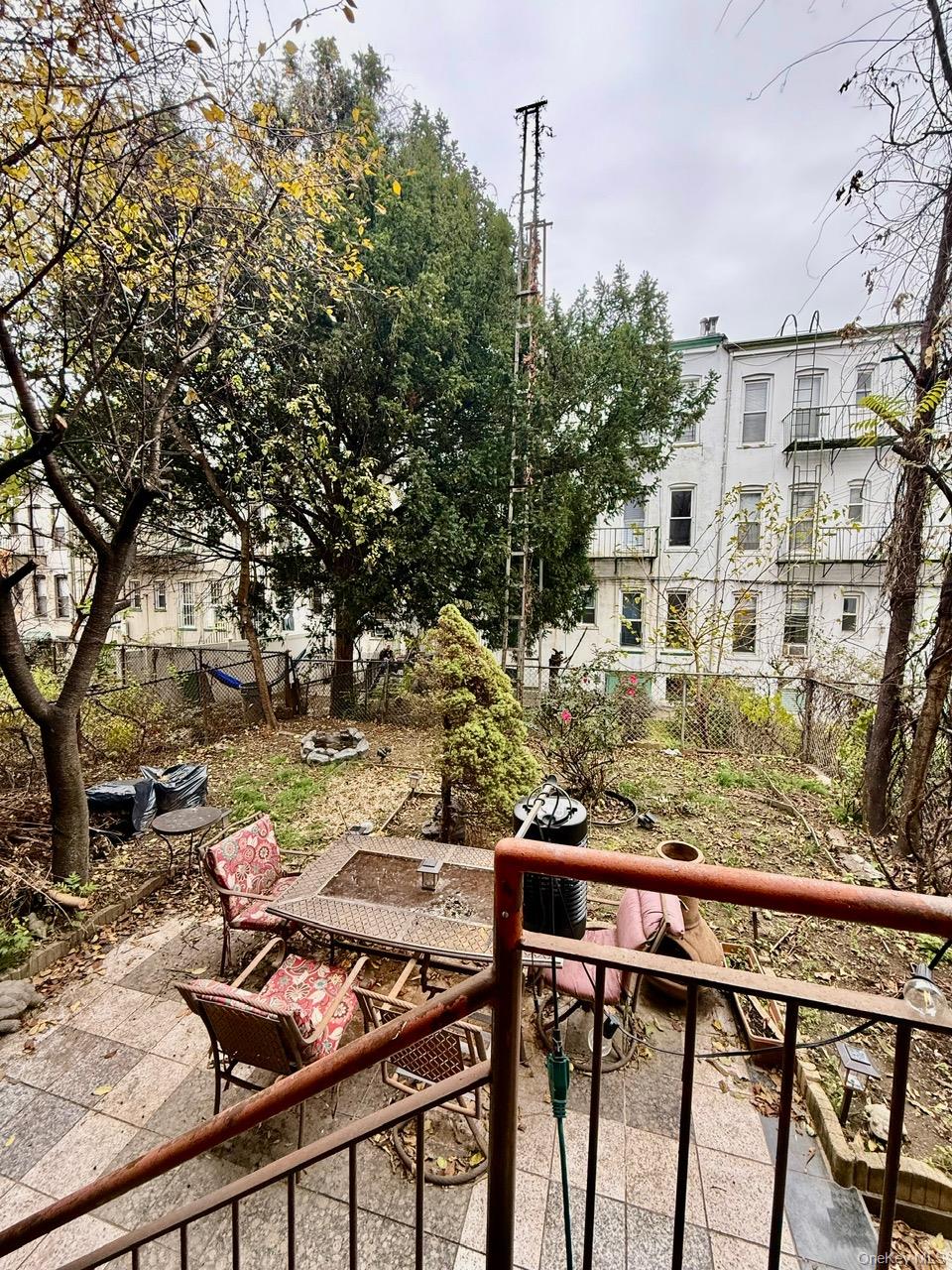 #18 photo, 2052 Gates Avenue, Ridgewood , NY 11385